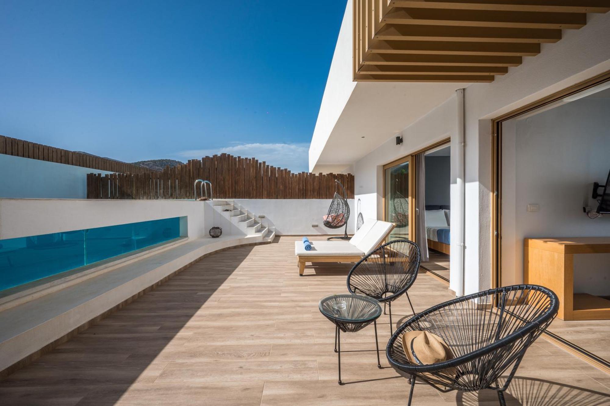 Hotel Meropi &