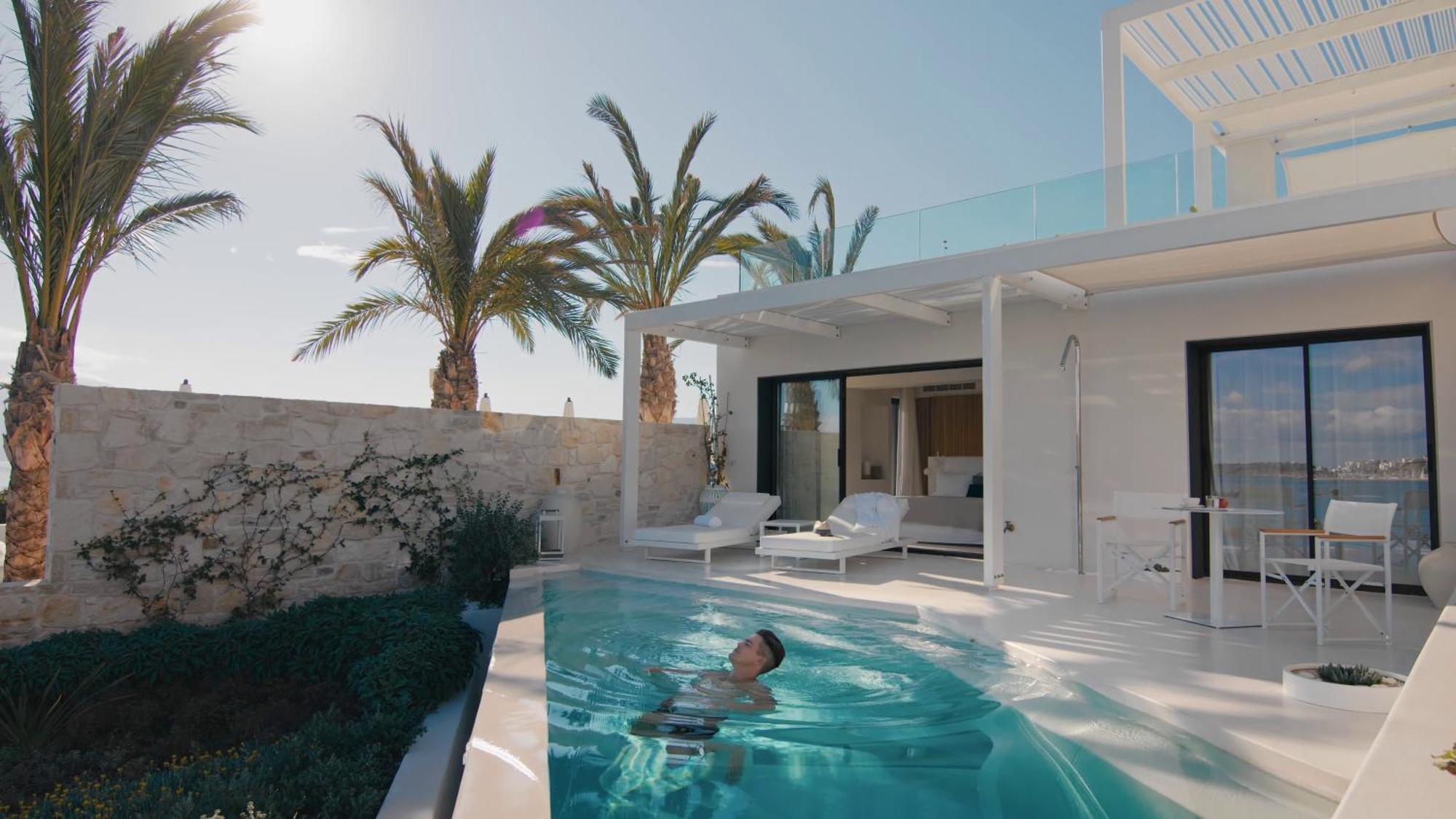 The Island Concept Luxury Boutique Heated Pool Hotel