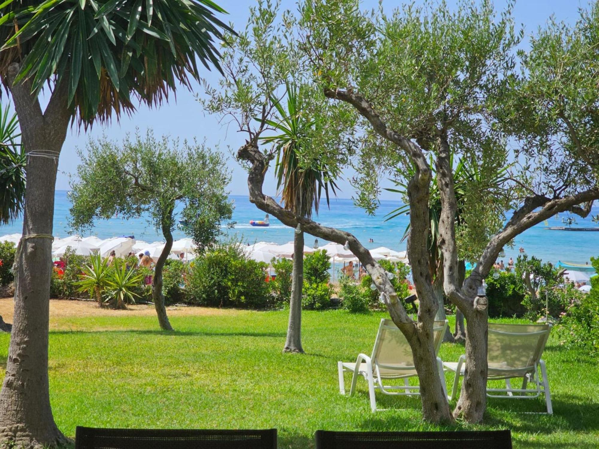 Apartment Beachfront A3g