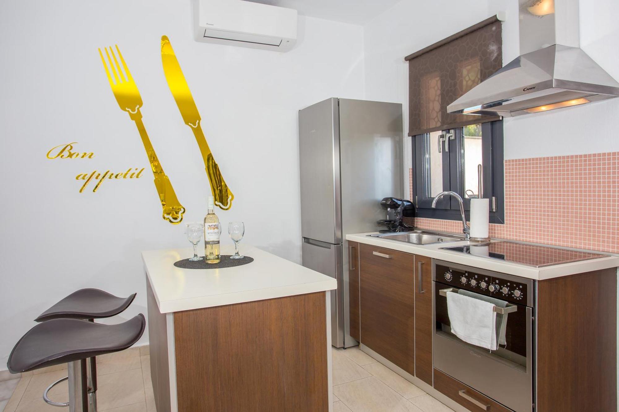 Golden King Villa *