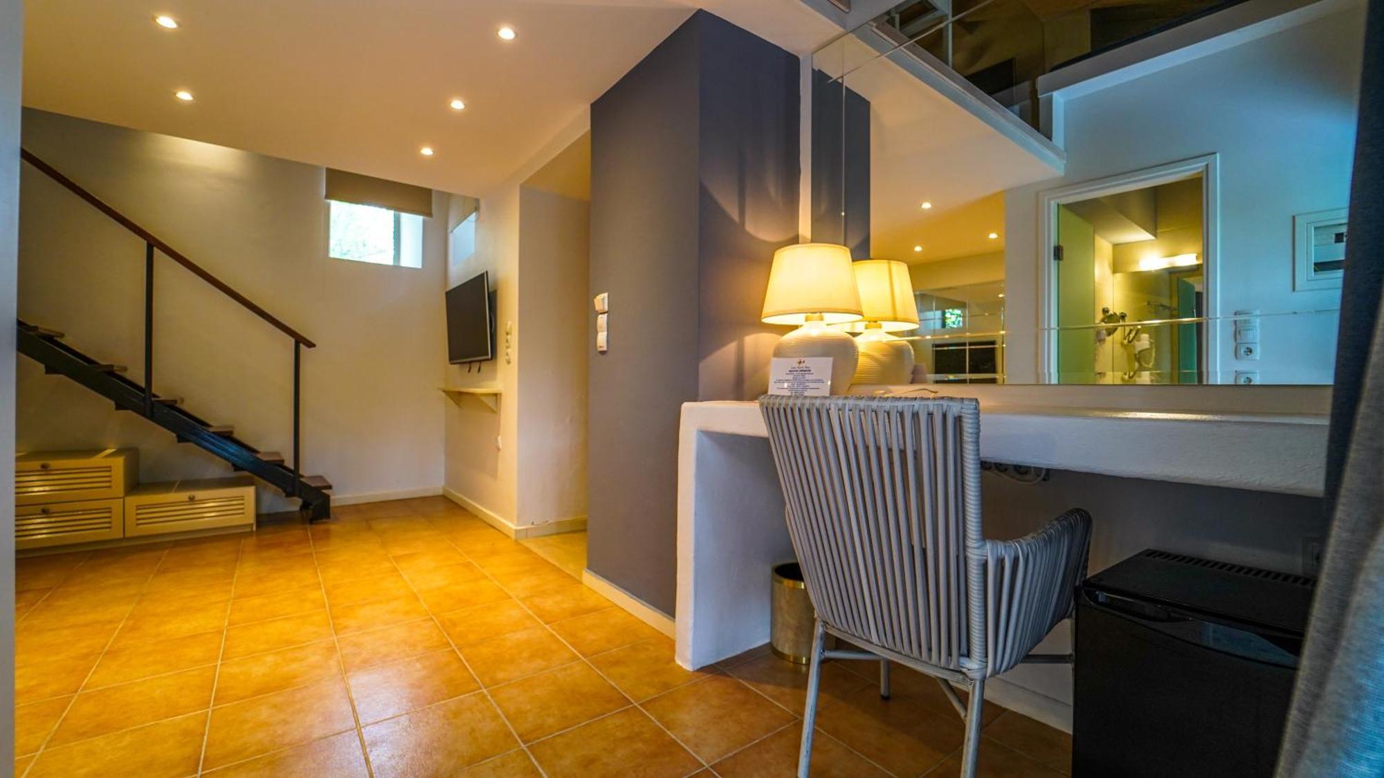 Cape North West Guest house 4*
