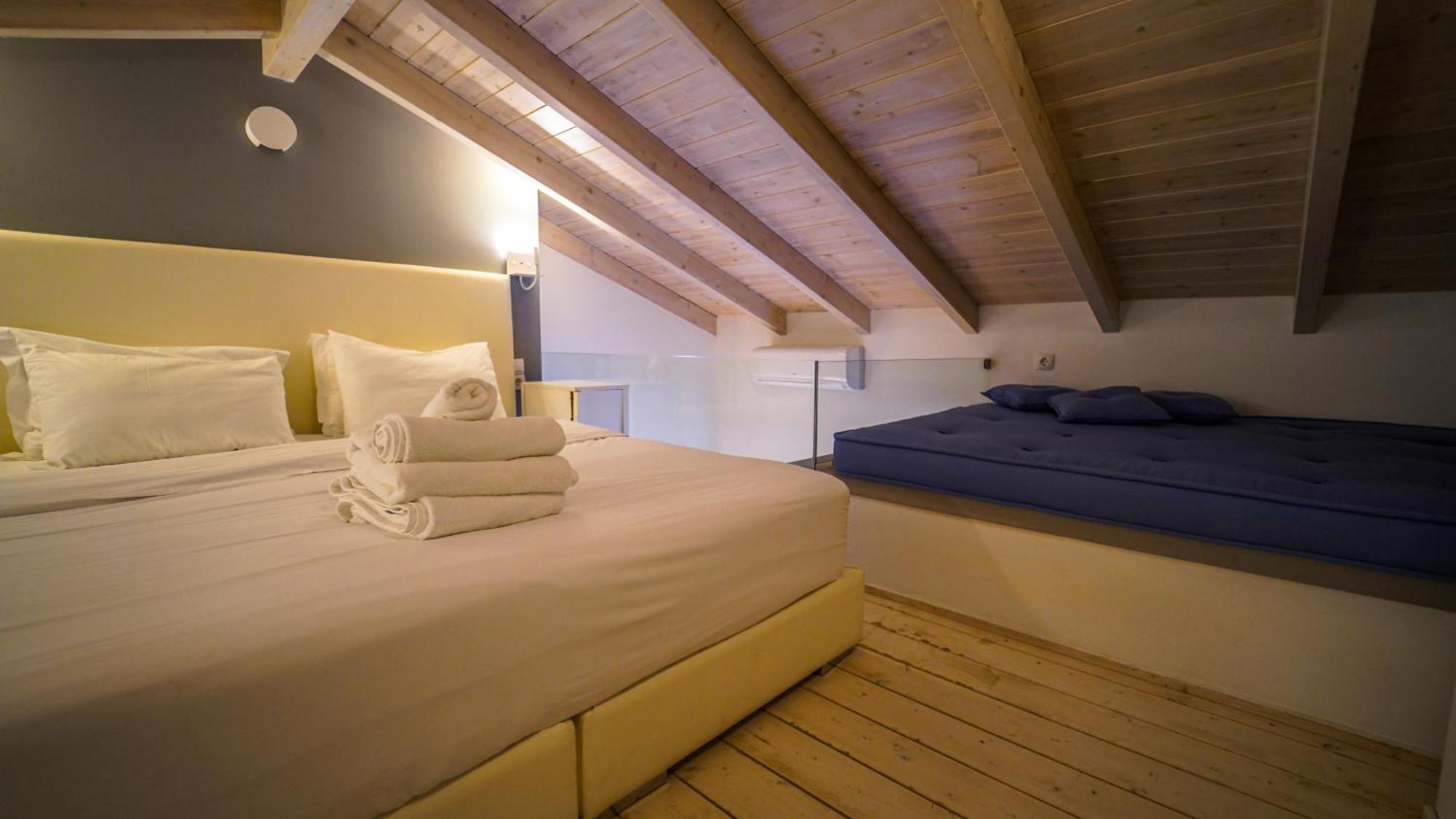 Cape North West Guest house 4*