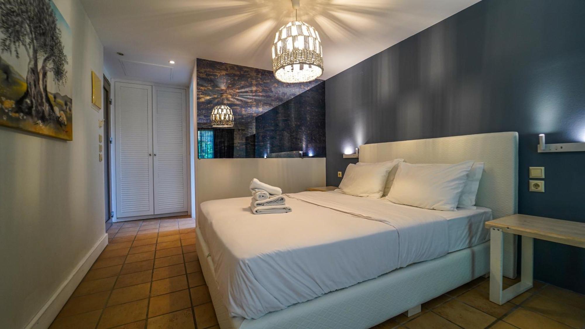 Guest house Cape North West