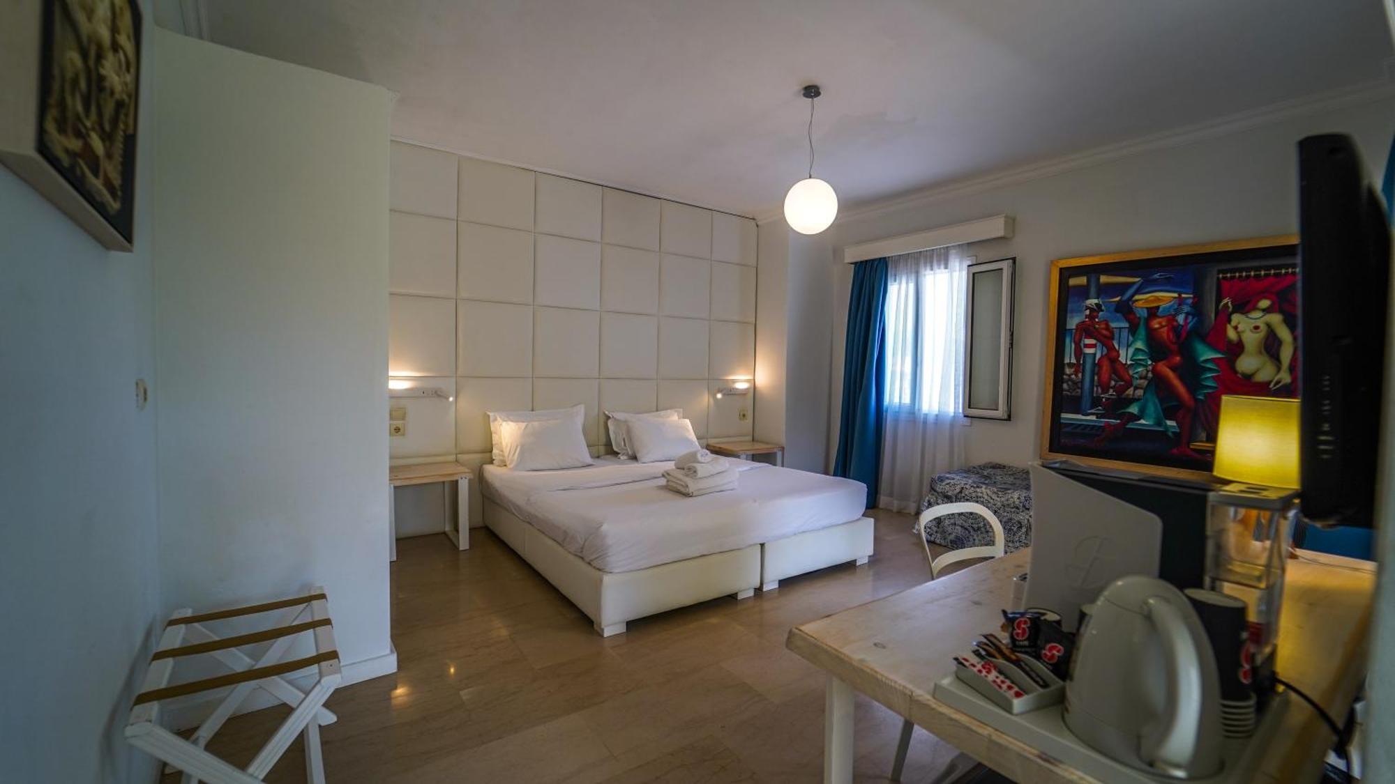 Cape North West Guest house 4*