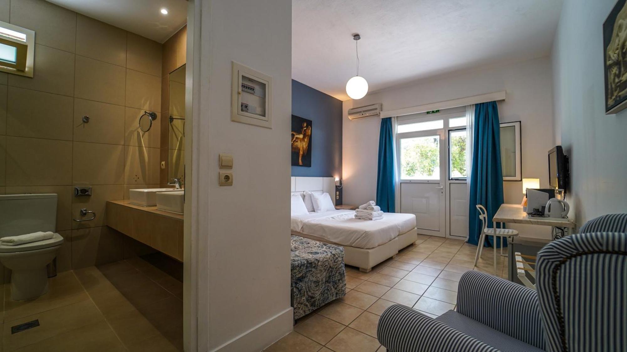 Guest house Cape North West