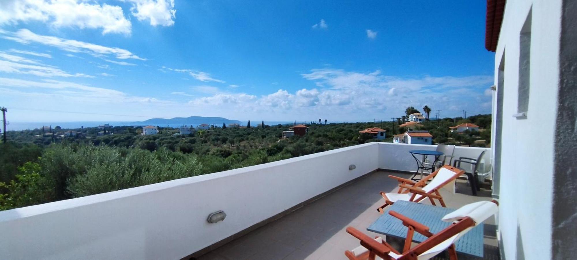 Villa Liofyto - Stylish With Views To Foinikounda Bay