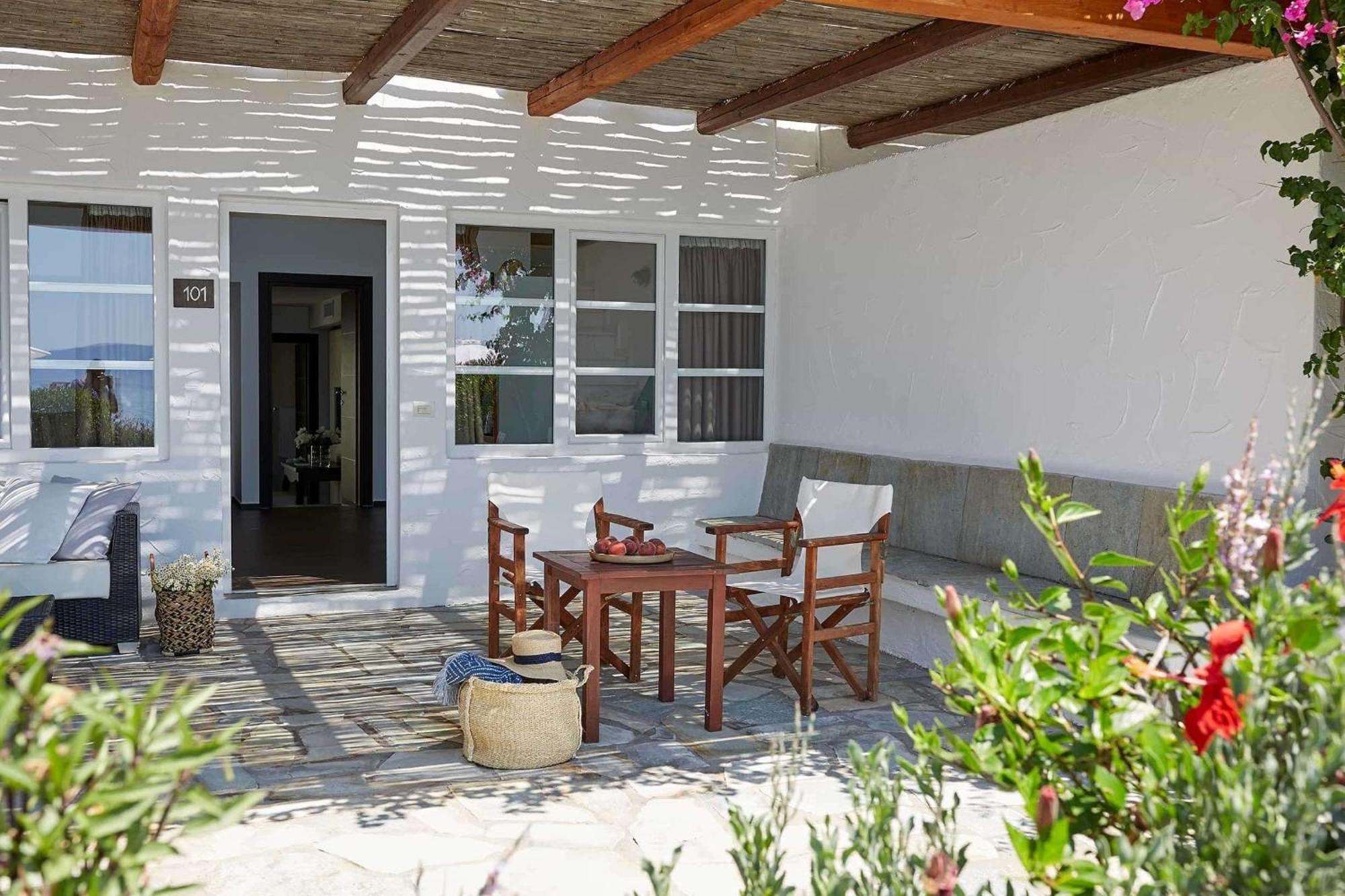 Hydra Resort