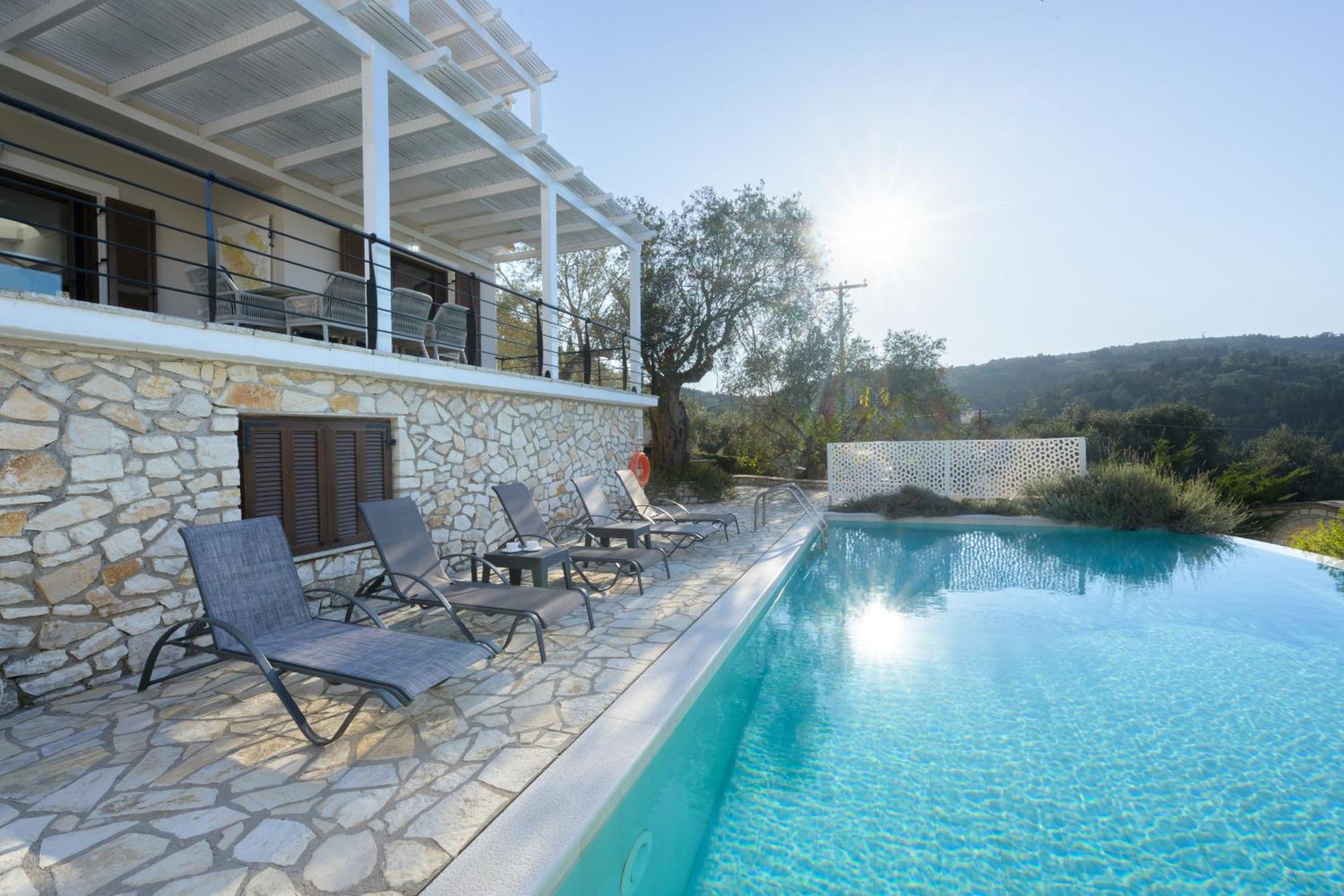 Villa Bougarini Haven Family Rock Pool Oasis