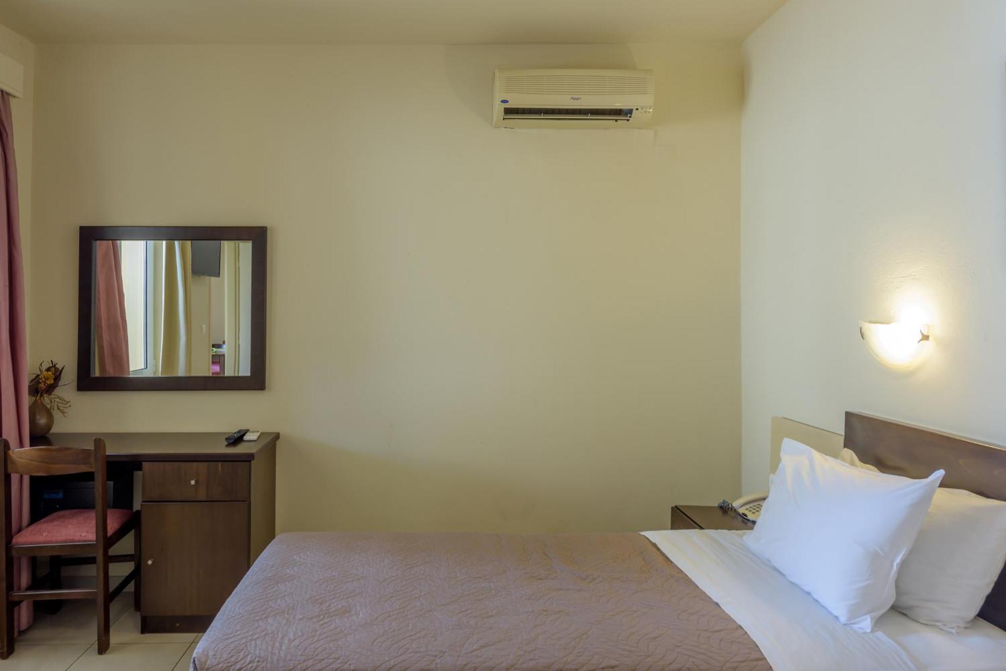 Eurohotel Theo Agia Marina (Crete)