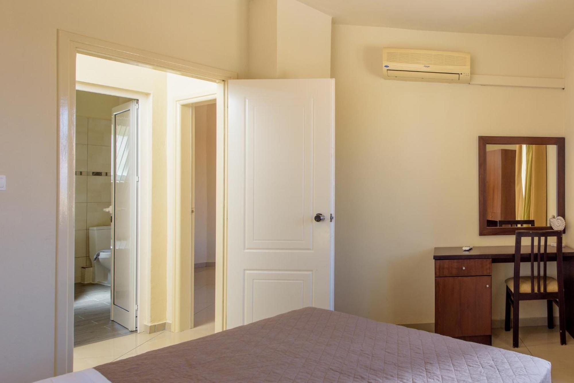 Eurohotel Theo Agia Marina (Crete)