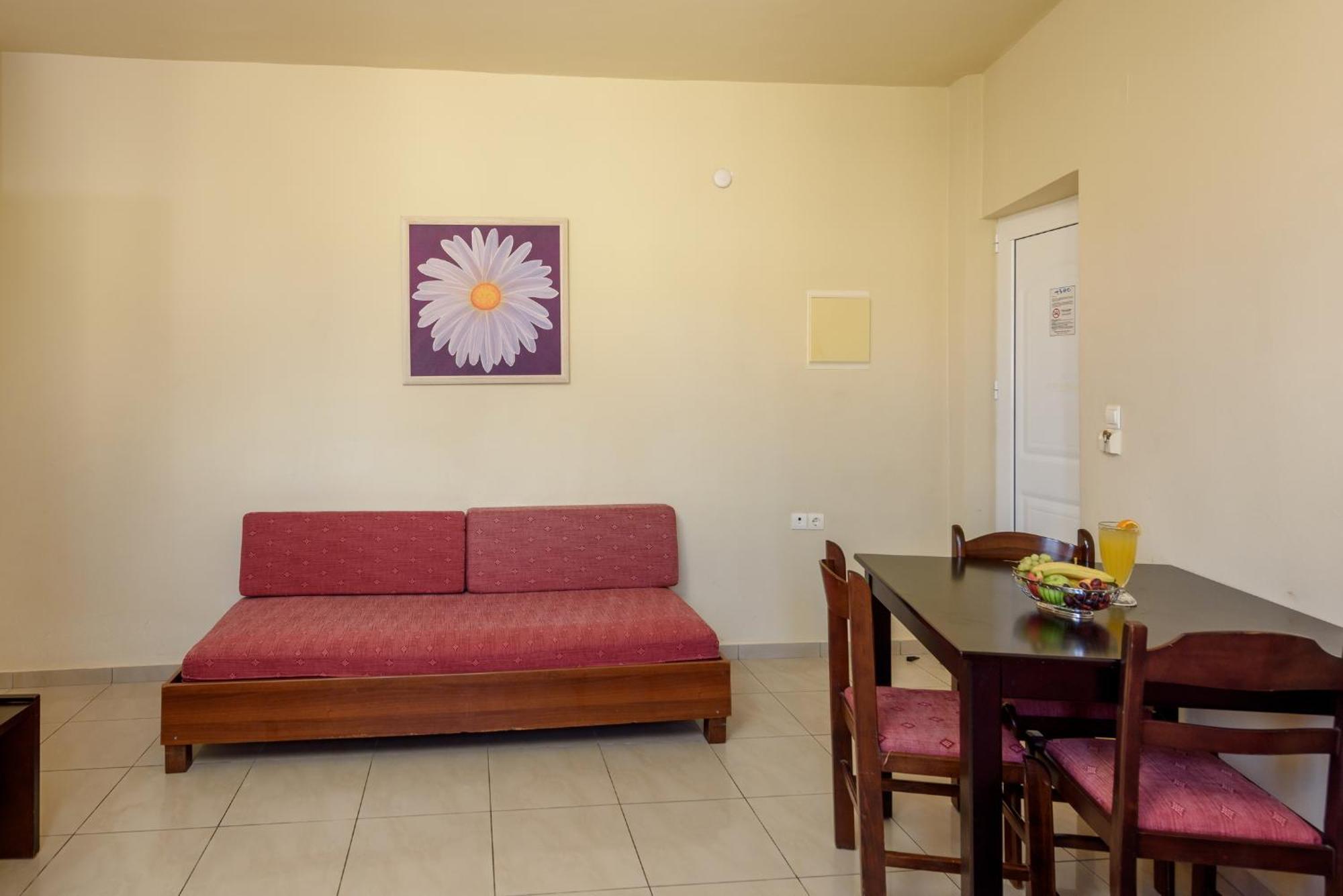 Hotel Eurohotel Theo Agia Marina (Crete)