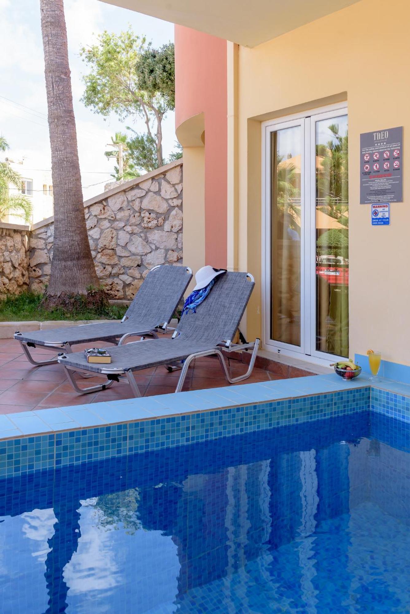 Eurohotel Theo Agia Marina (Crete)