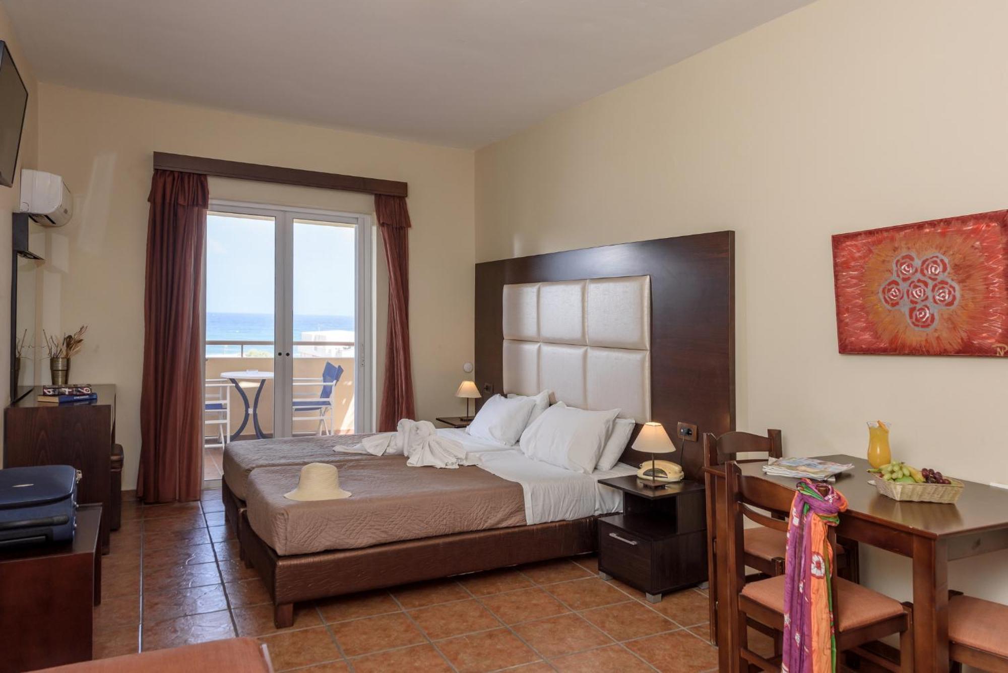 Eurohotel Theo Hotel Agia Marina (Crete)