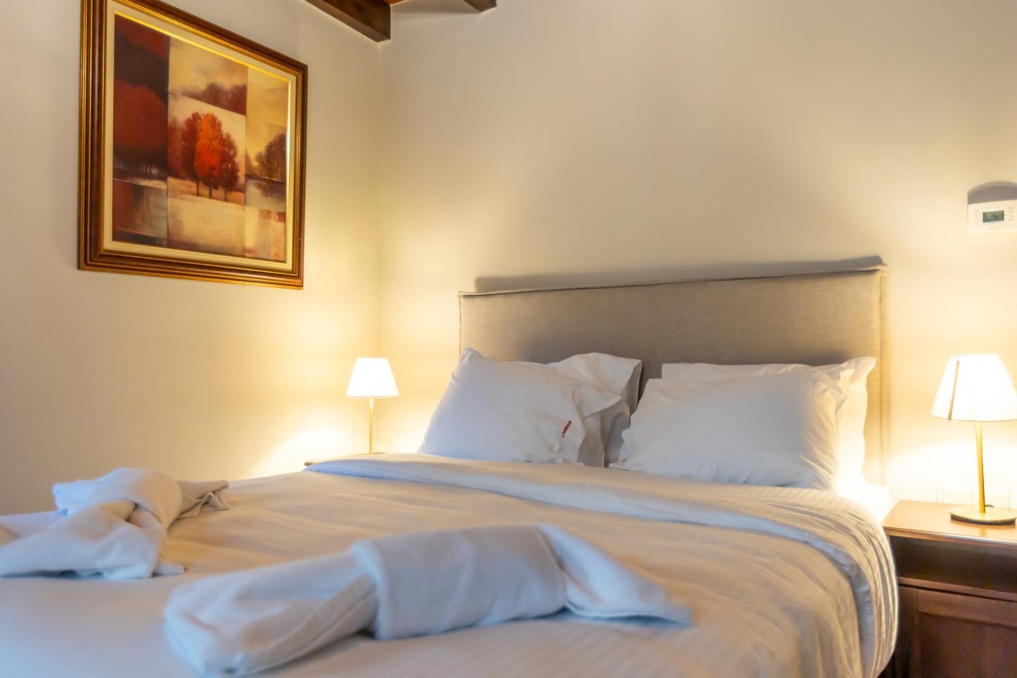 Lousios Guest house