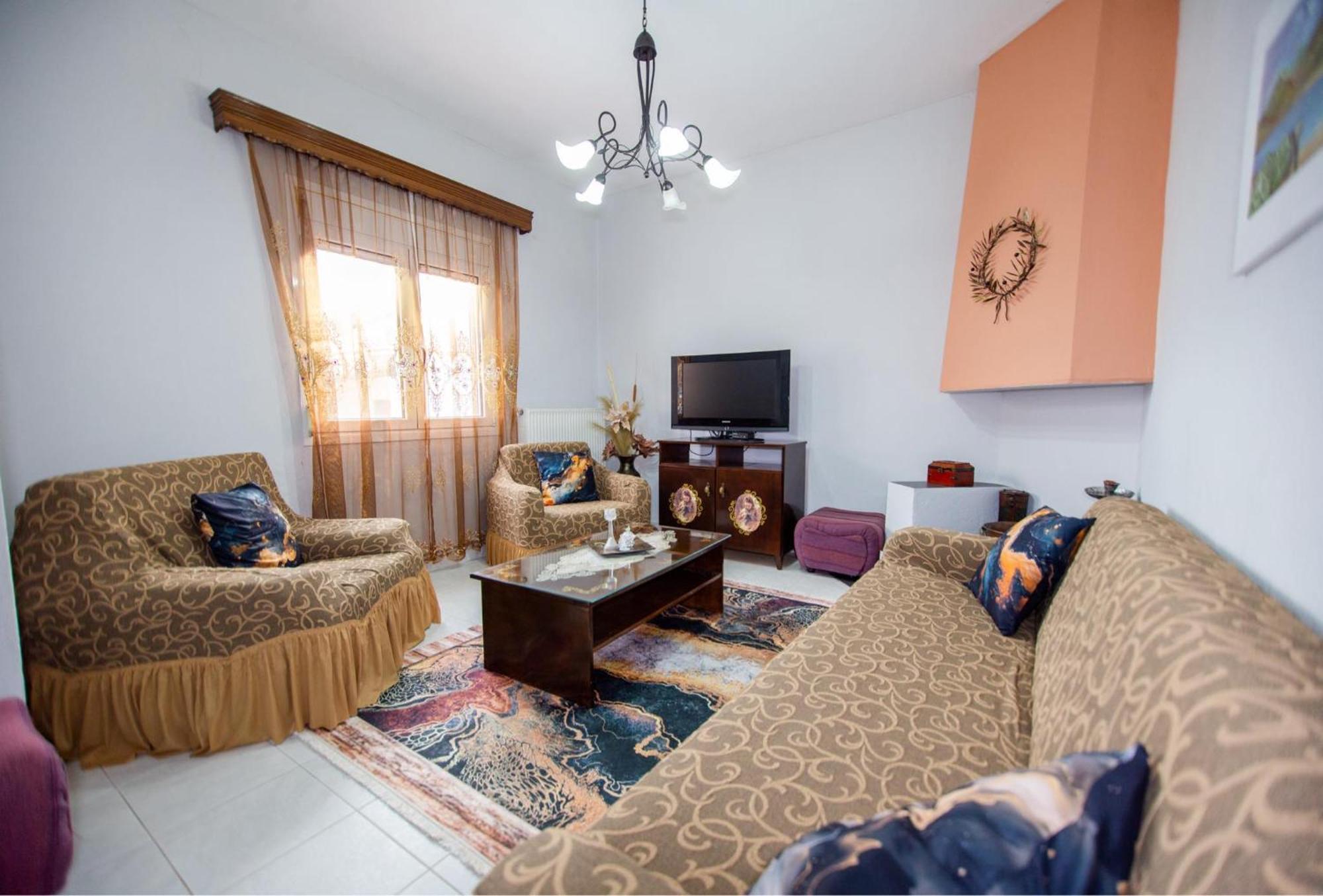 Titika House *