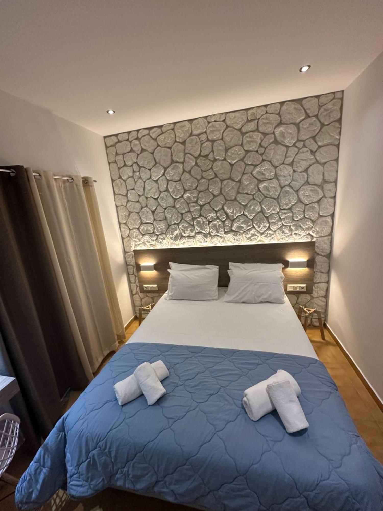 Vladimiros Apartment