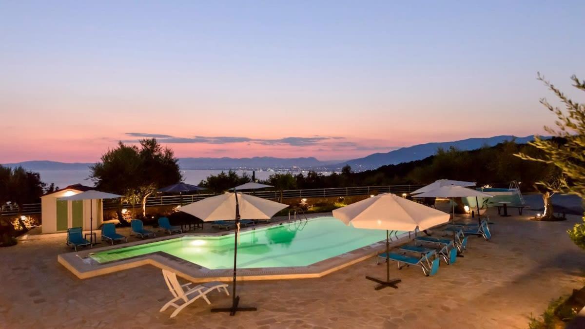 Needa's - Eros Loft With Infinity Pool * Kalamata