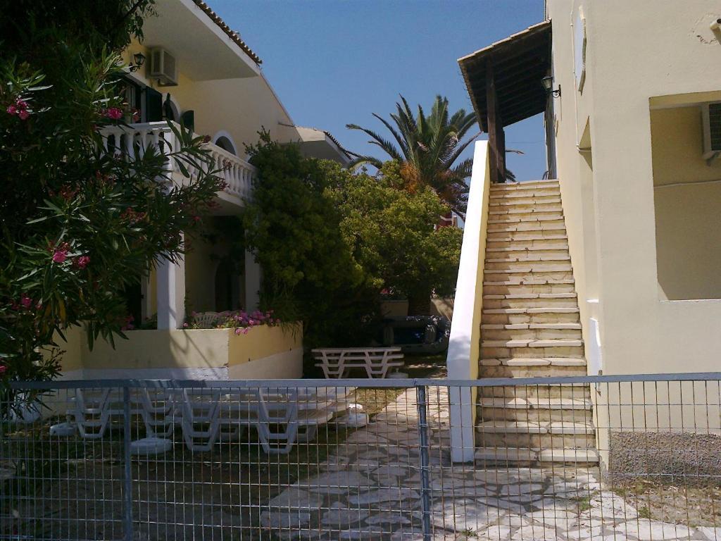 Aparthotel Front Salvanos Acharavi (Corfu)