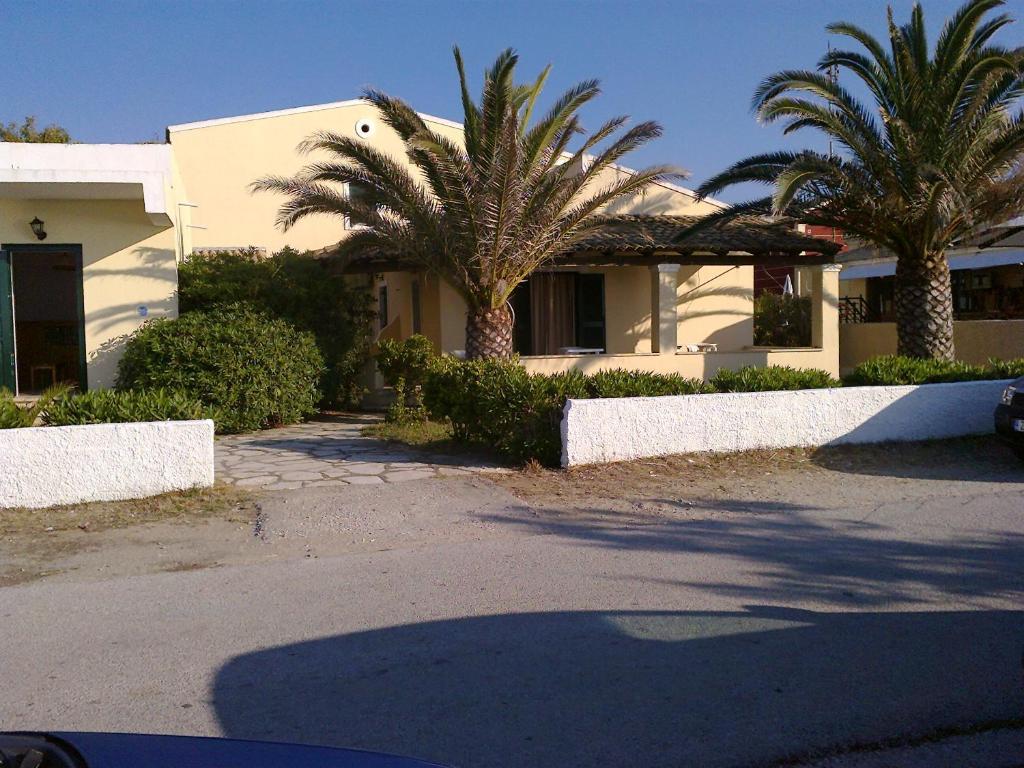 Front Salvanos Acharavi (Corfu)