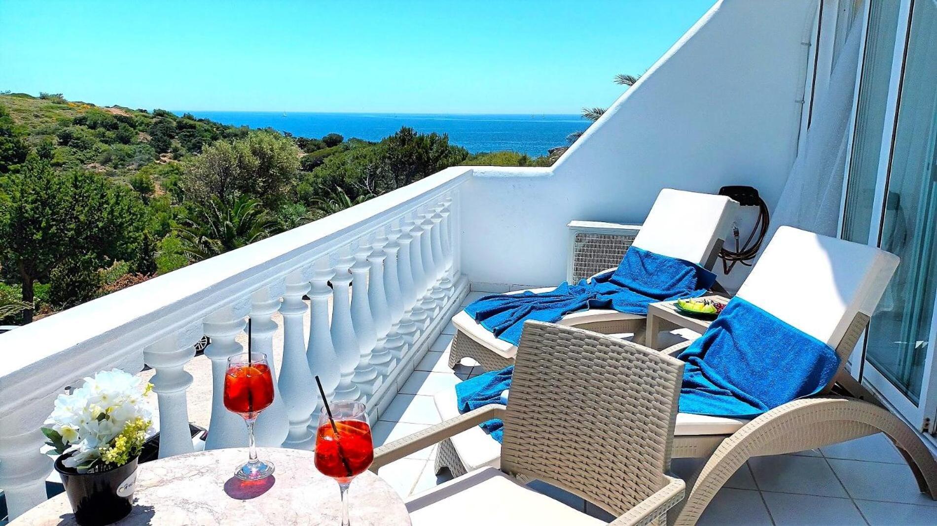 Dea Del Mare Complex In Front Of The Sea.
