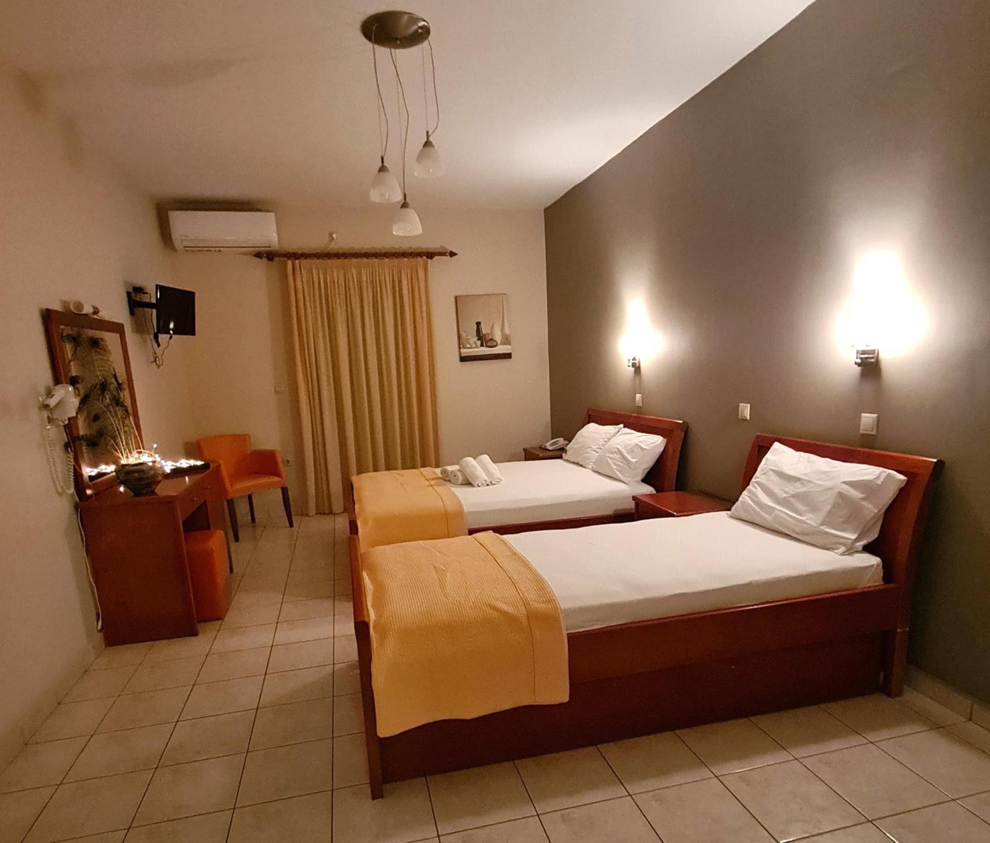 Manto Aparthotel 2*
