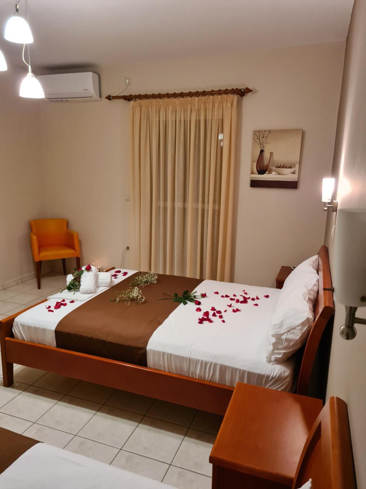 Aparthotel Manto Tiros