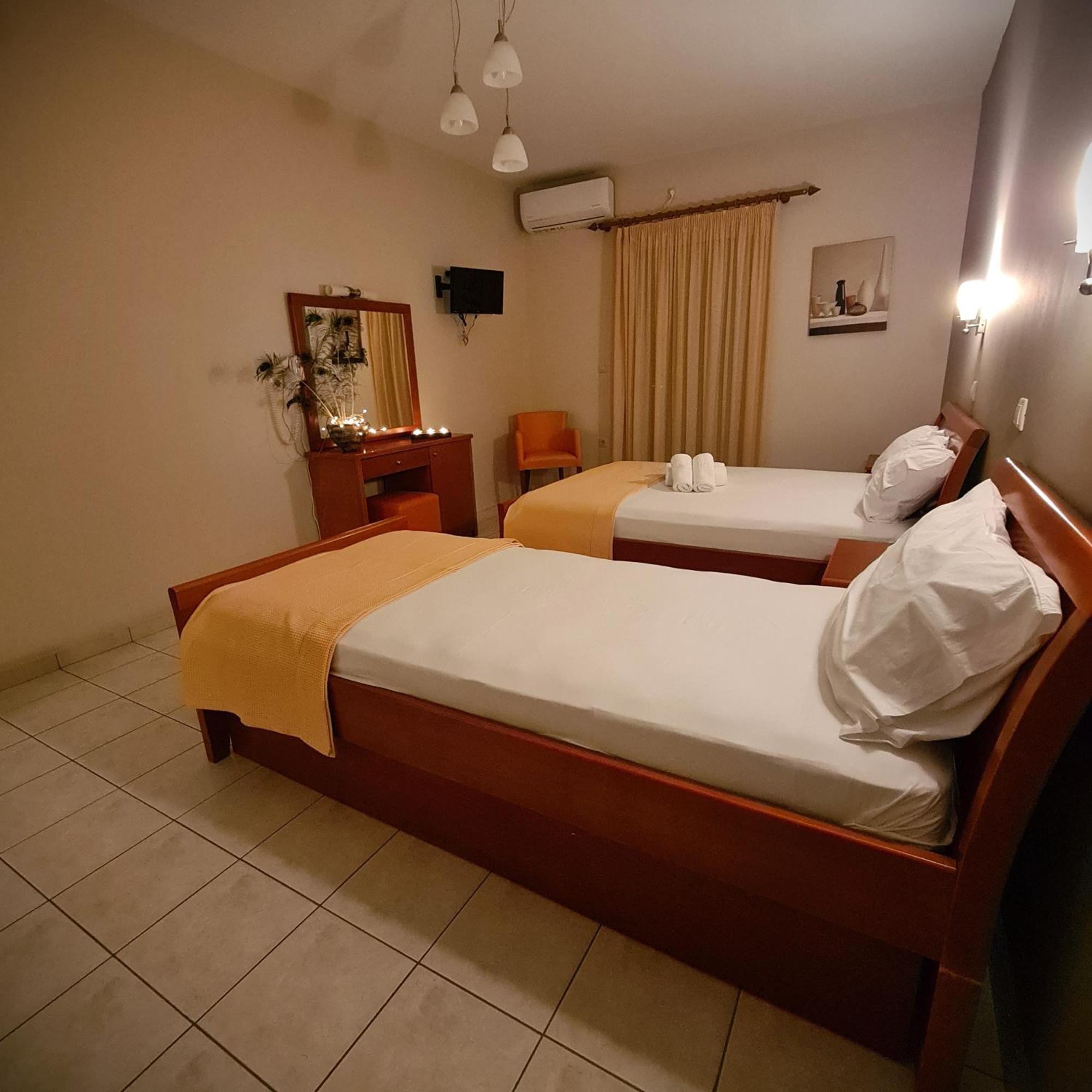 Manto Aparthotel Tiros