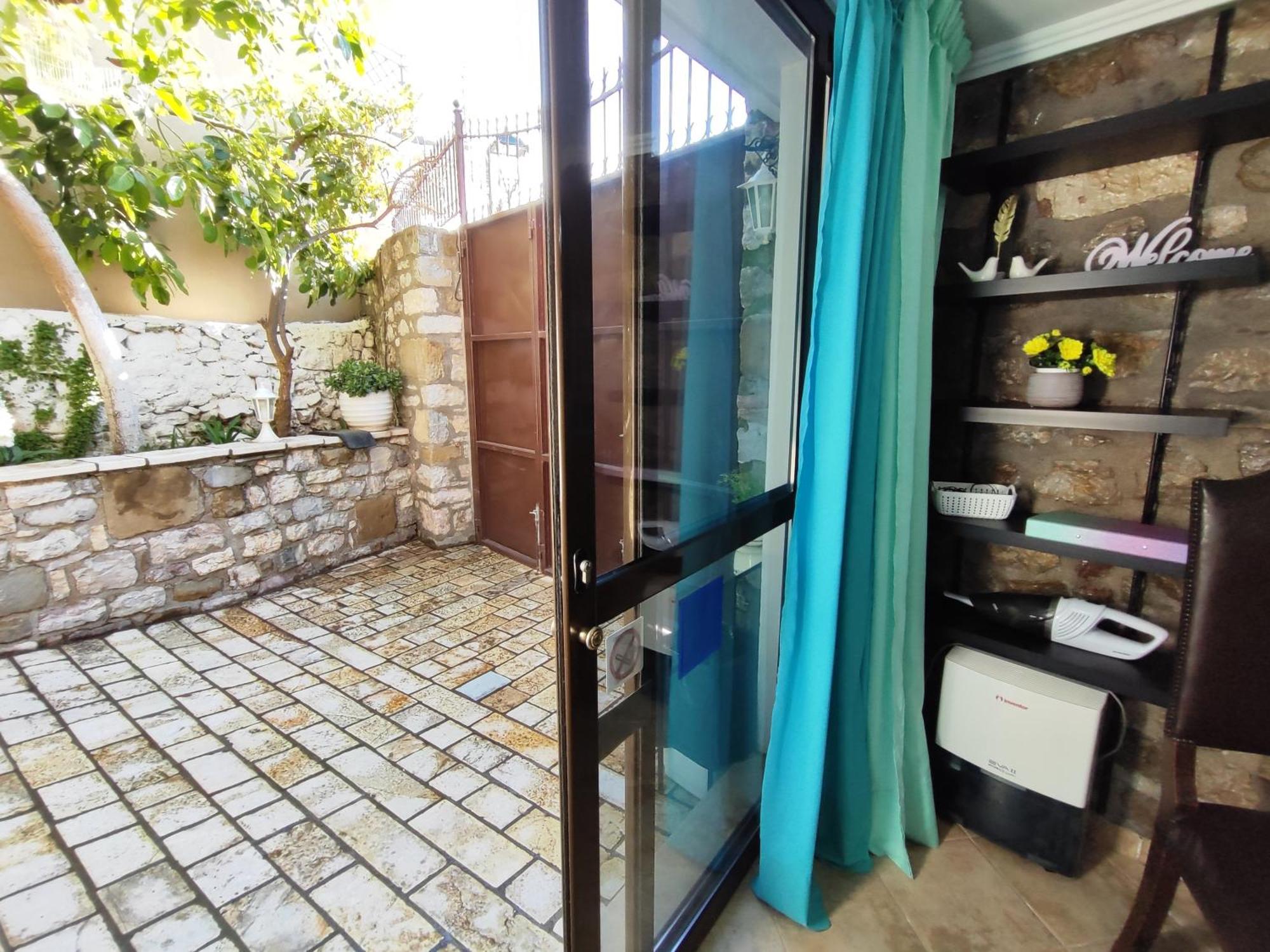 Apartment Naupactus Unique Harbor In A Stone House! Nafpaktos