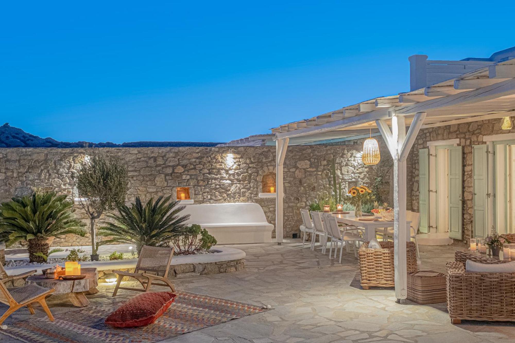 Mando Pool Villas W Sea Views - Five Bedrooms Villa