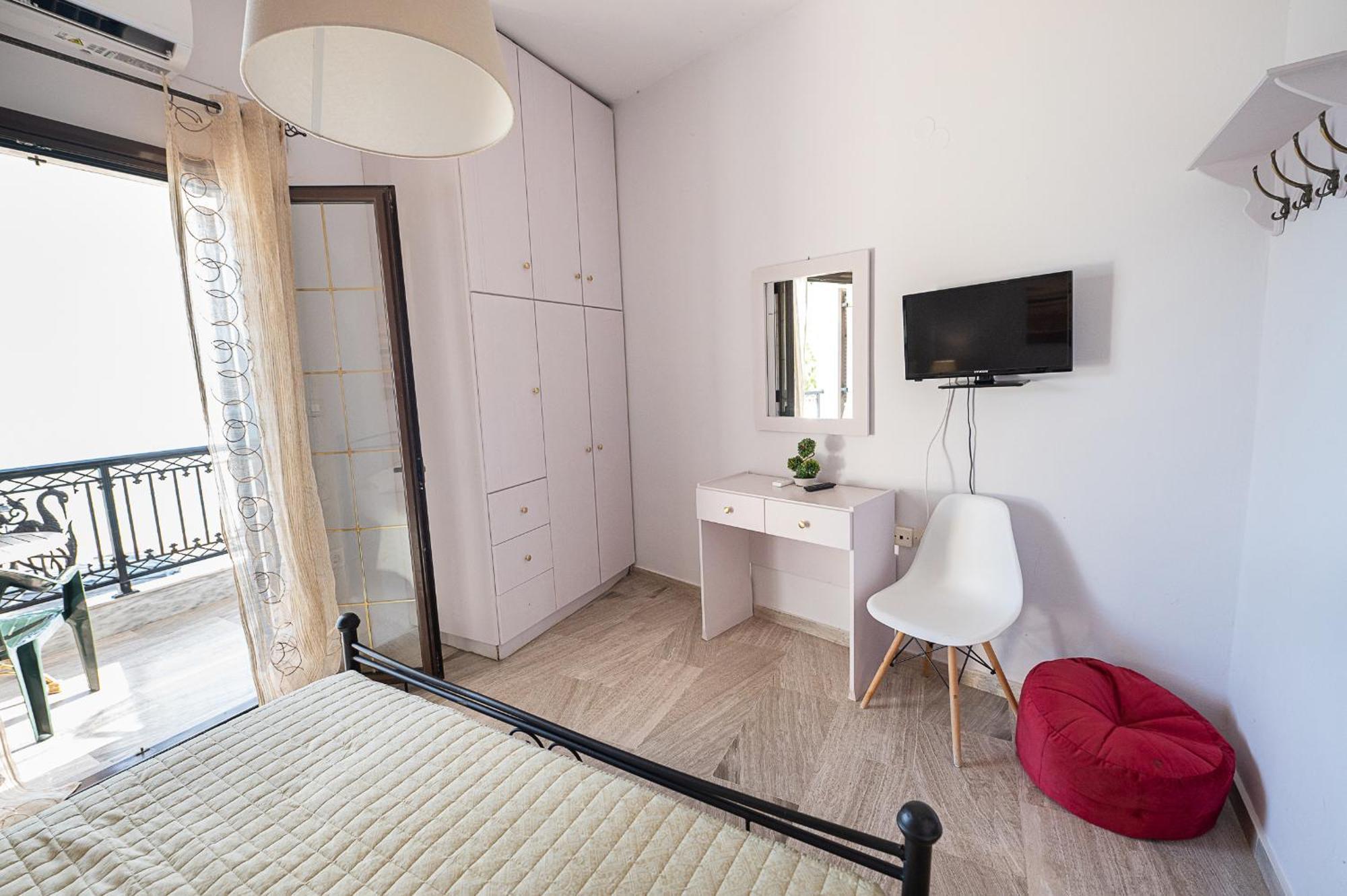 Seaside Poros Apartment