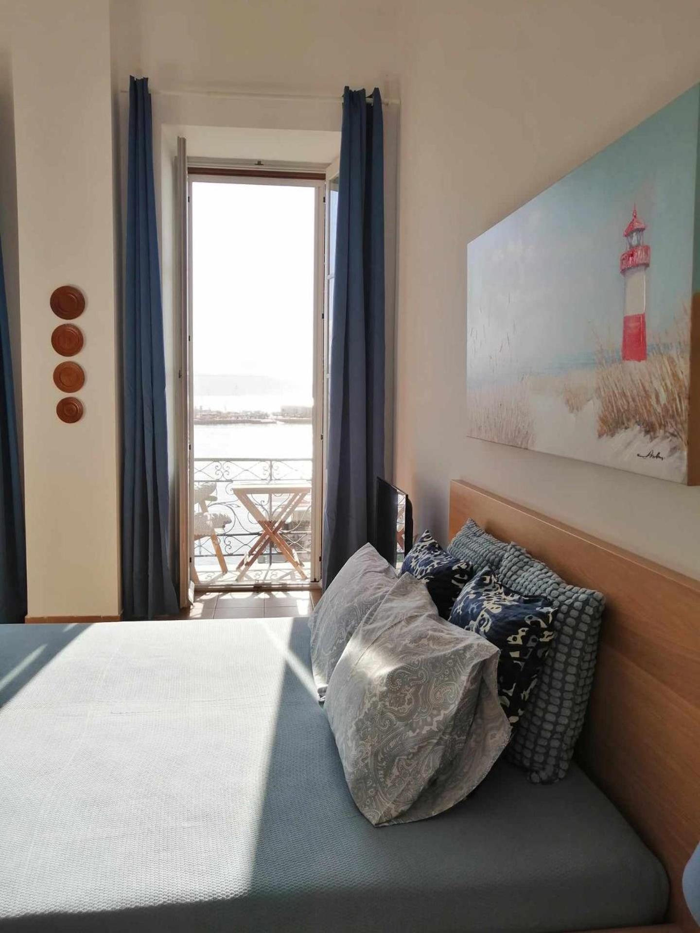 Apartment Port 3 *