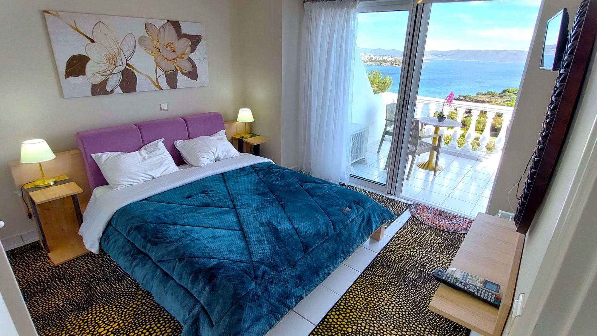 Dea Del Mare Complex In Front Of The Sea.