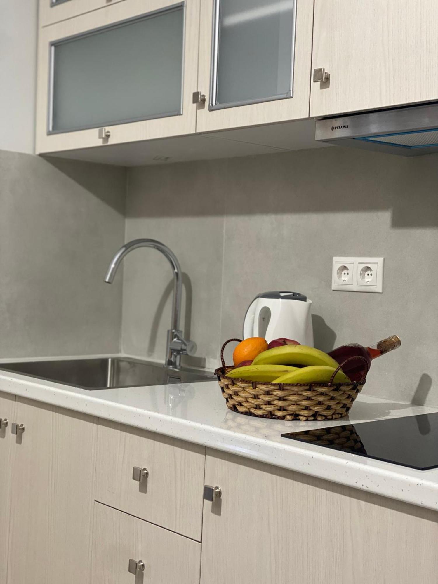 Avista Apartments *