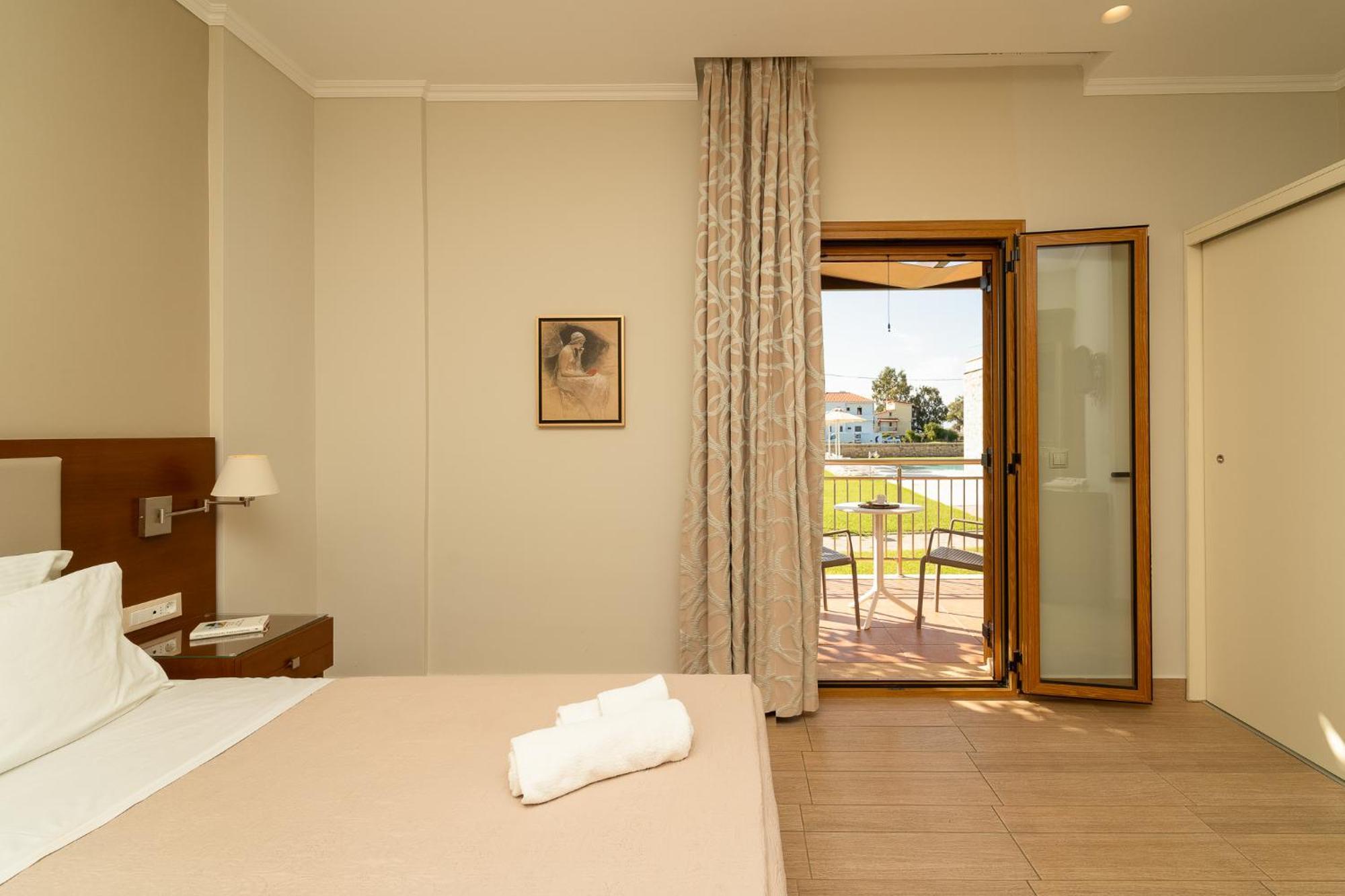Niriides Luxury Villas Hotel Methoni (Messenia)