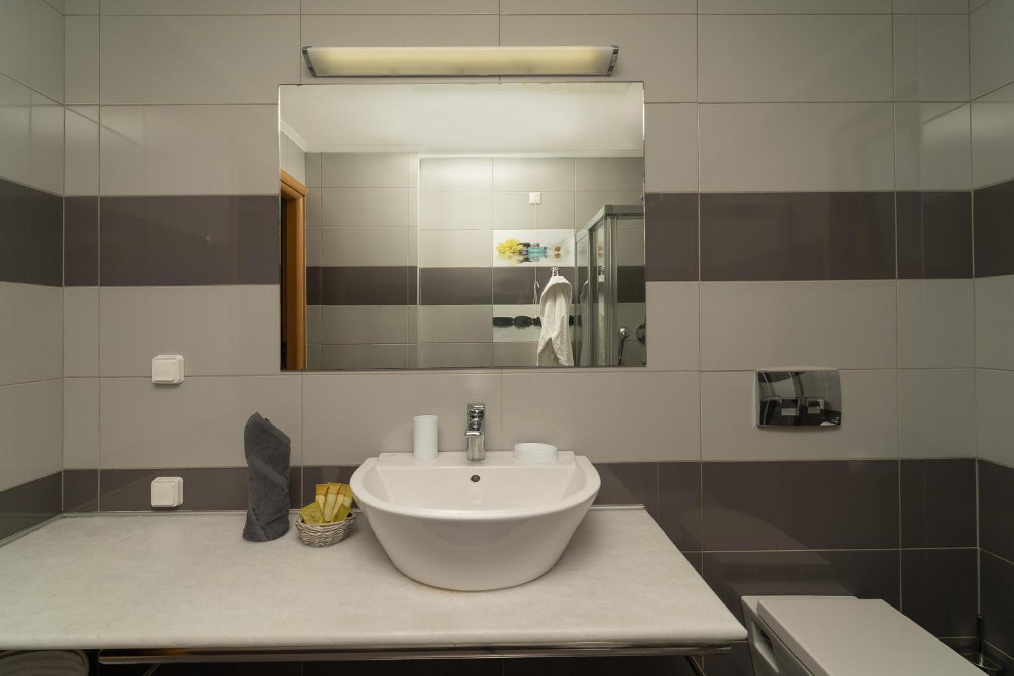 Niriides Luxury Villas Hotel