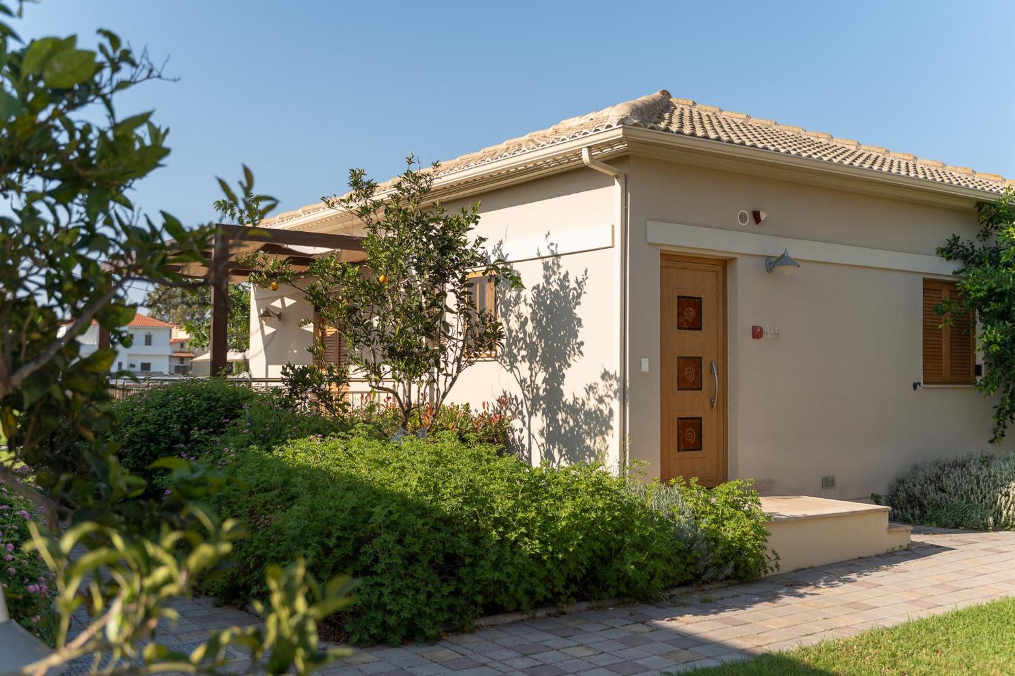 Niriides Luxury Villas