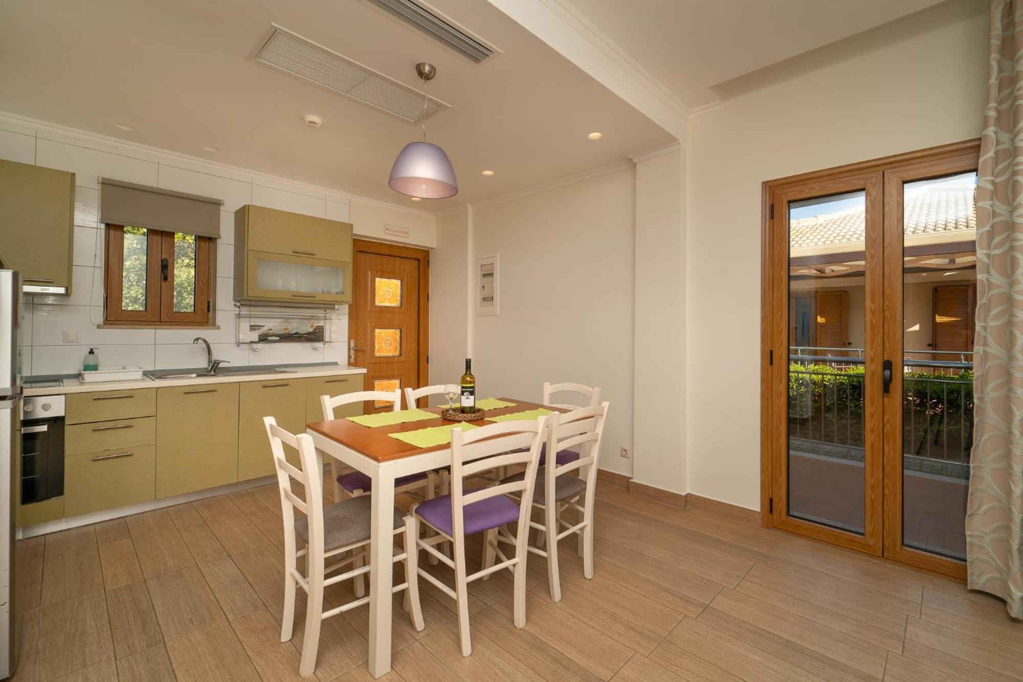 Niriides Luxury Villas Methoni (Messenia)