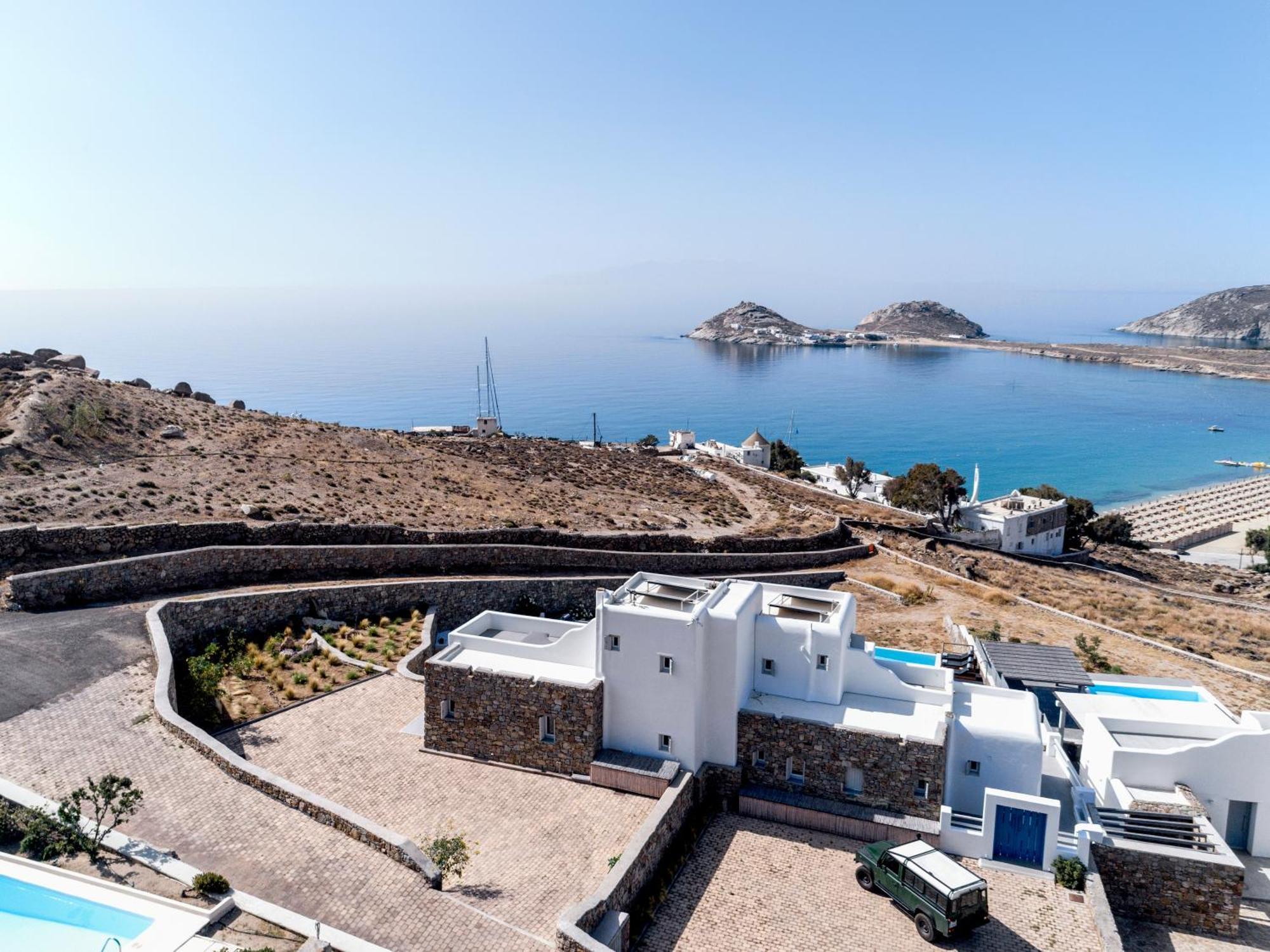 Dream View Villa, 2 Min Walk To The Beach, By Red Windmill Villa