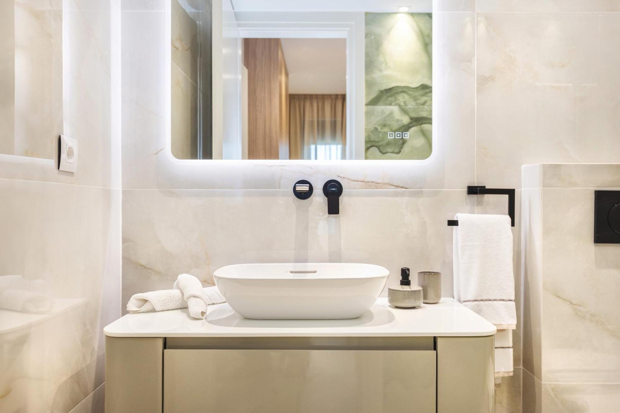 Mamfredas Luxury Villa *