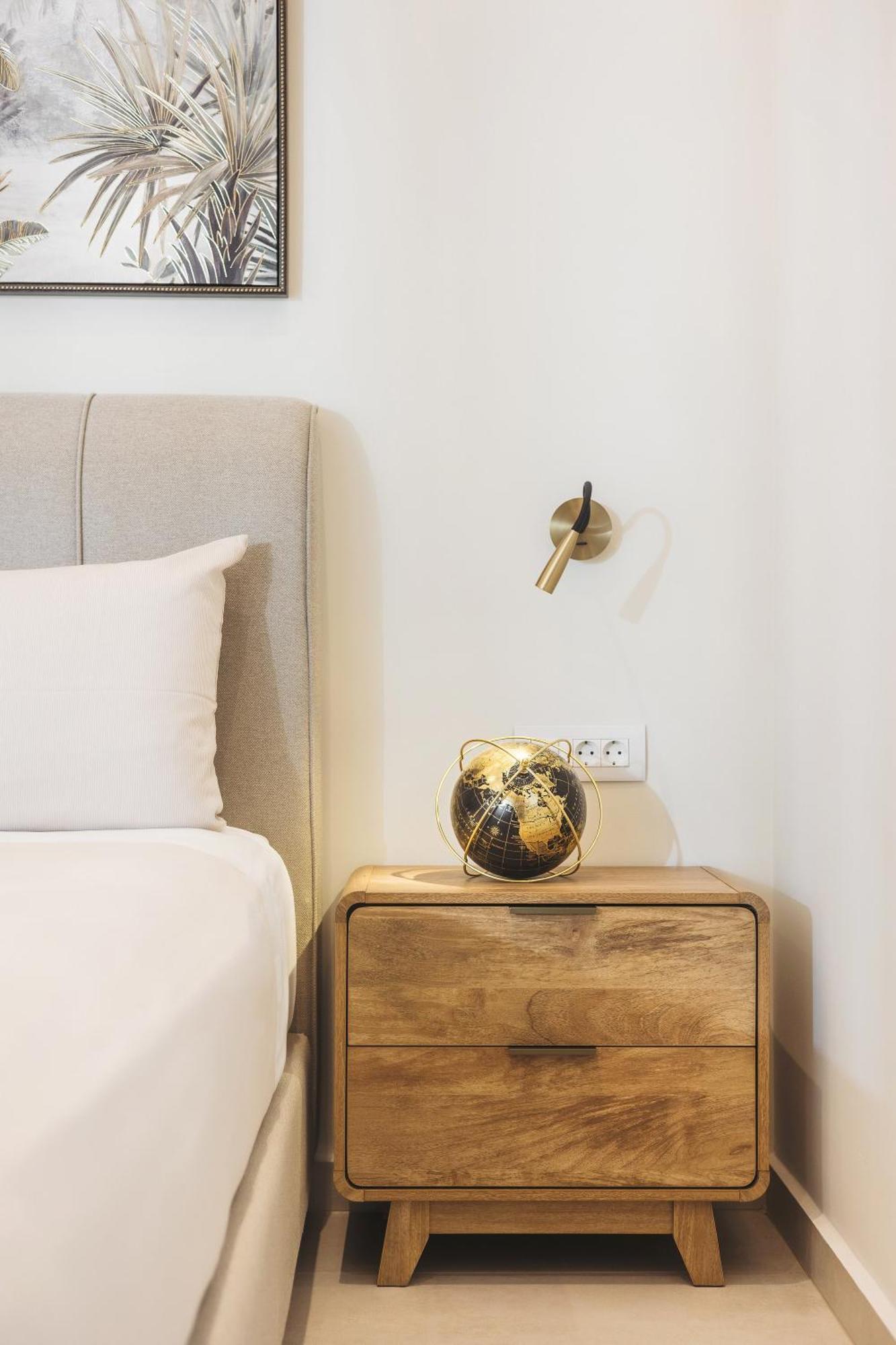 Mamfredas Luxury Planos (Zakynthos)