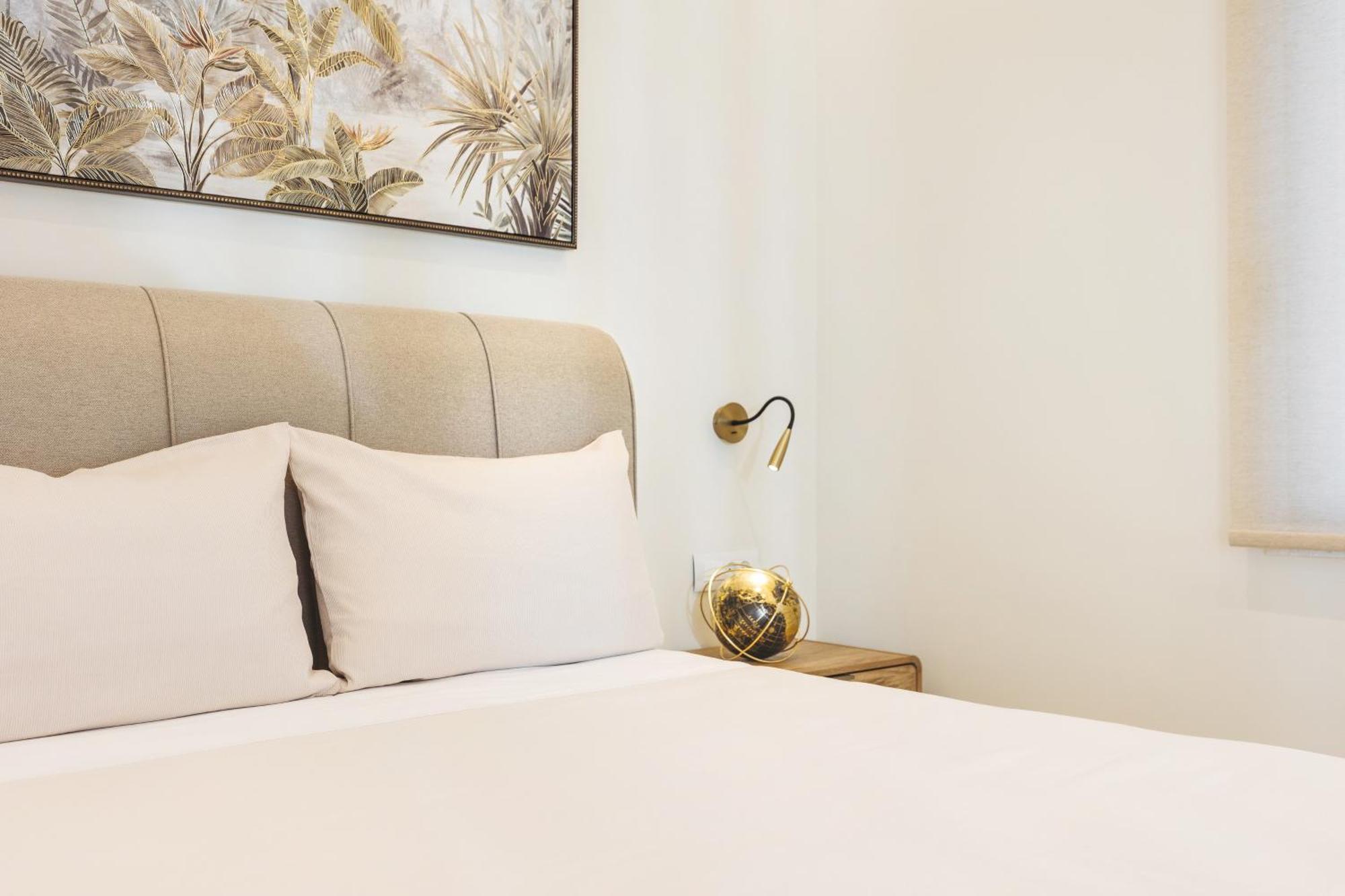Mamfredas Luxury Planos (Zakynthos)