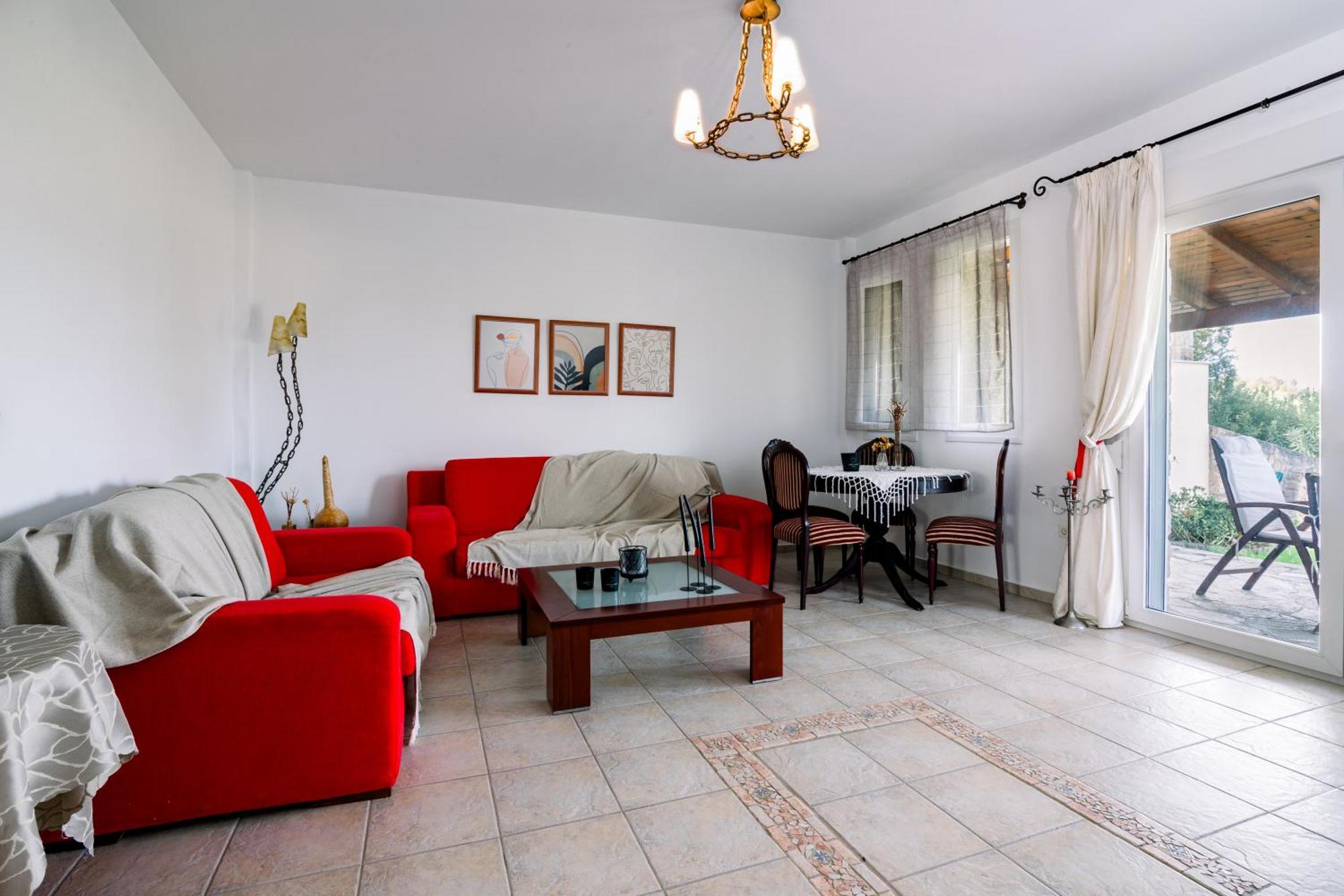 Panos House Holiday home *