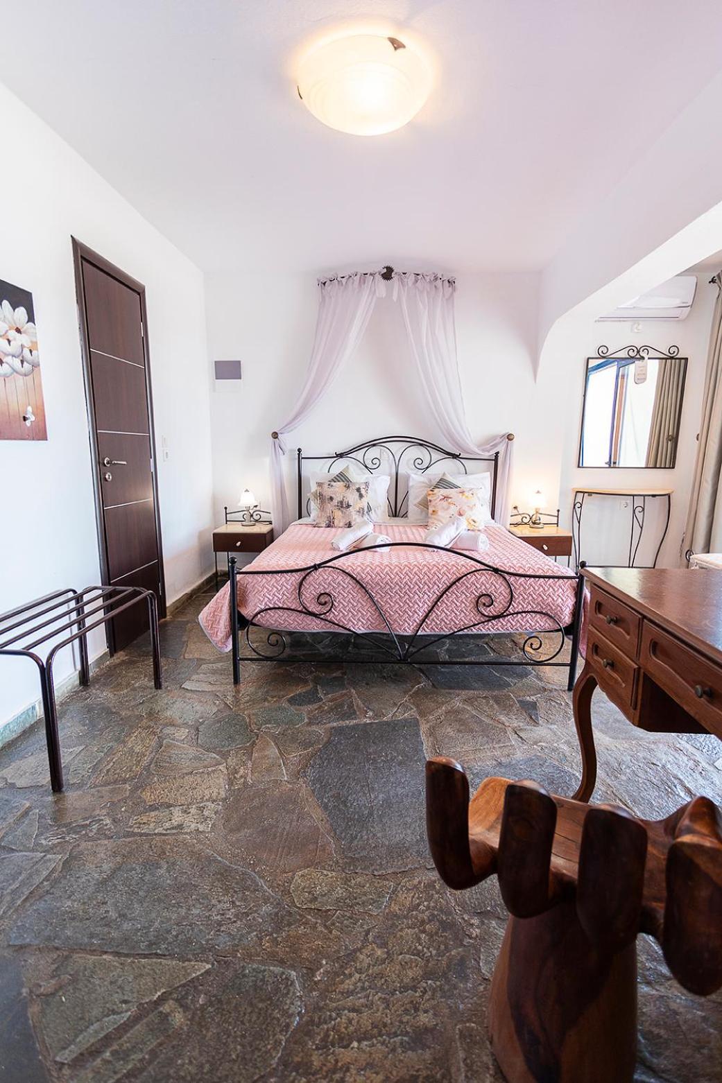 Vassilia On The Serifos 3*