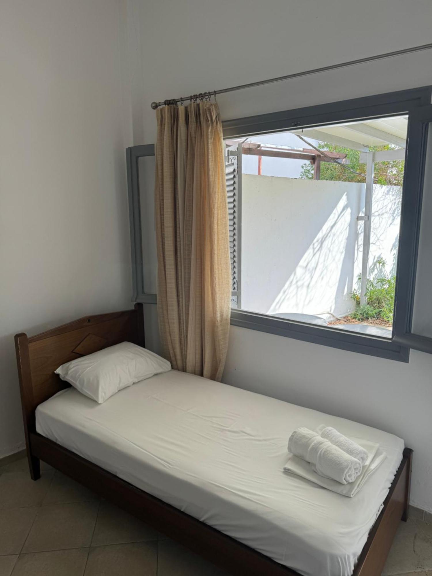 Akti And Guest house *