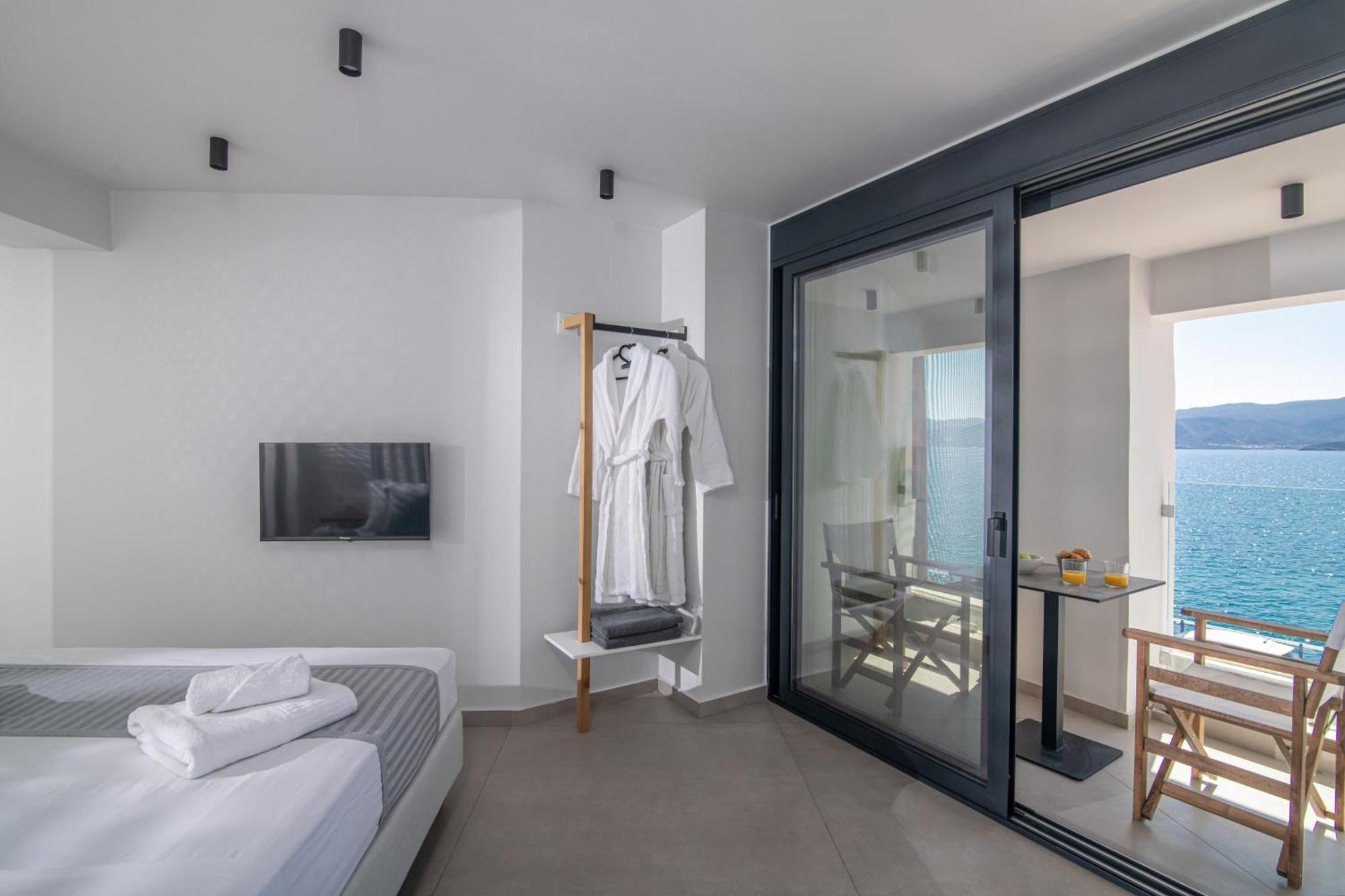 Beachfront Salty Sea Luxury 1 * Agios Nikolaos (Crete)