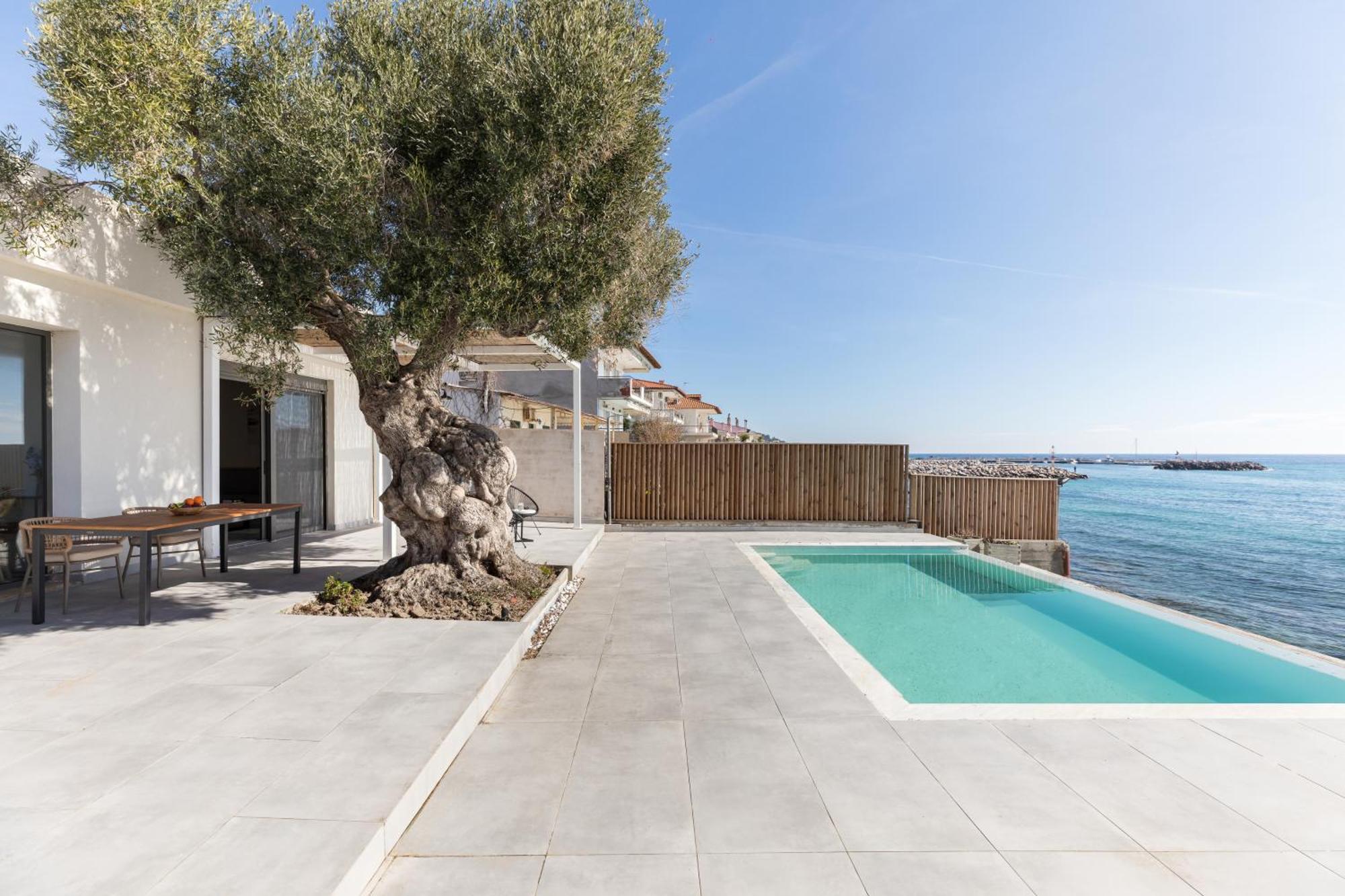 Melivia Seafront Villa *