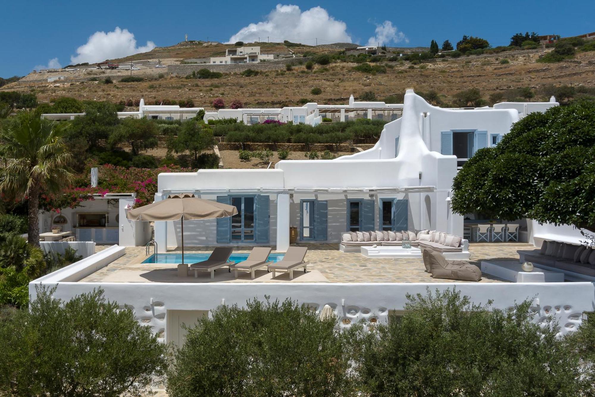 Maira With Seaview And Private Swimming Pool Villa