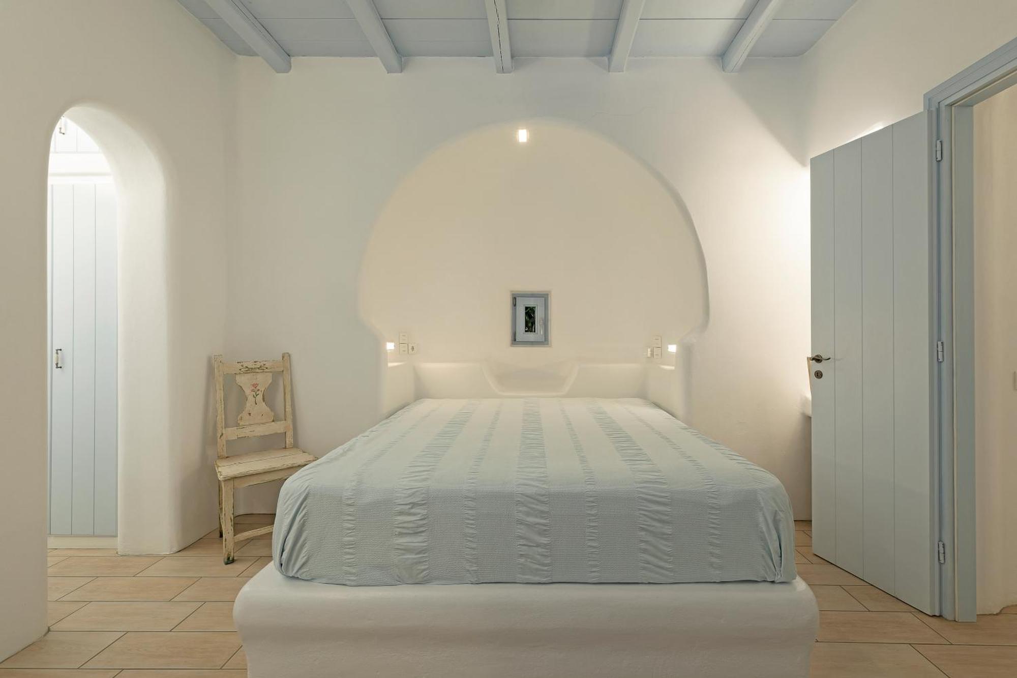 Maira With Seaview And Private Swimming Pool Villa
