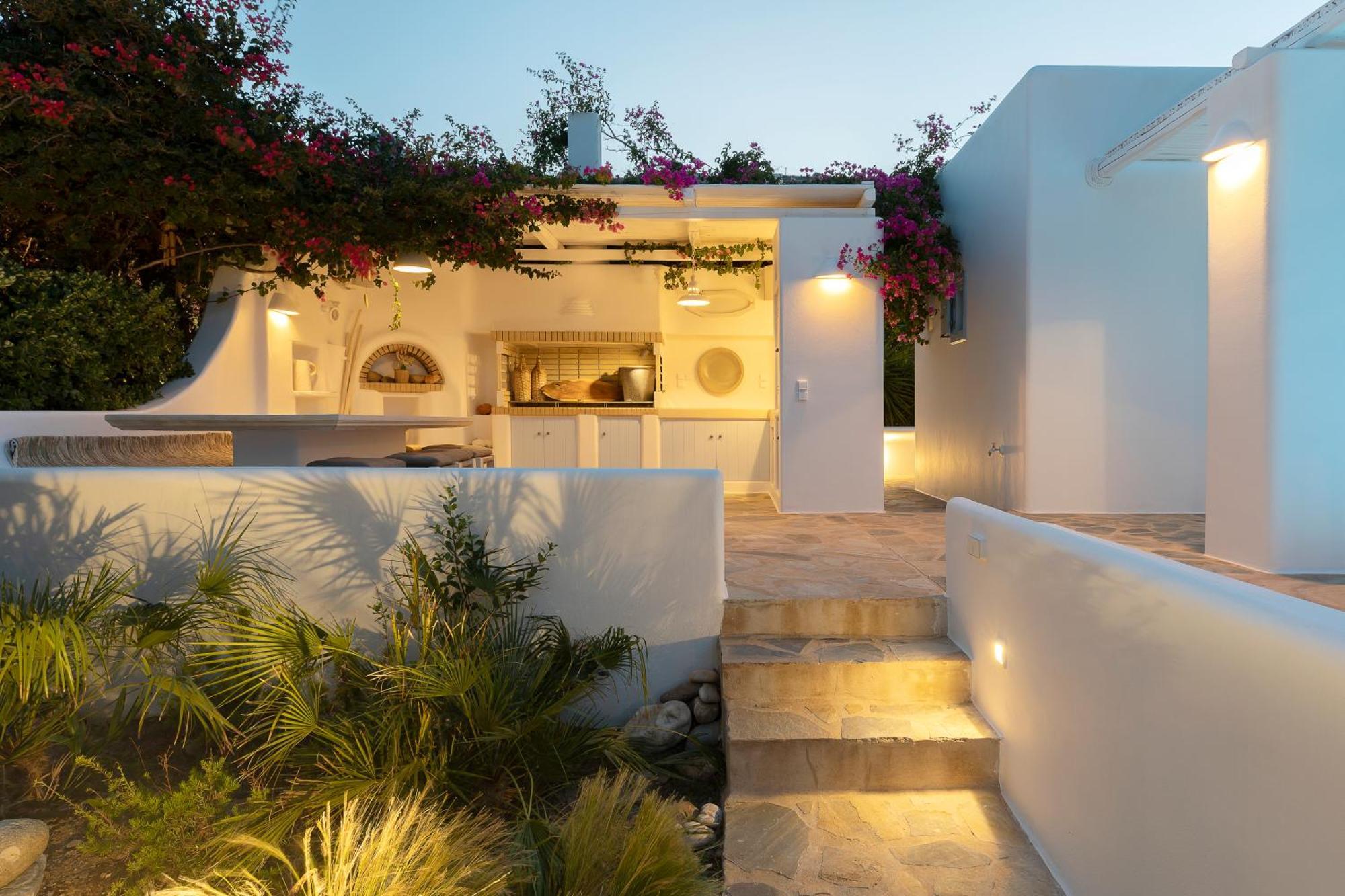 Maira With Seaview And Private Swimming Pool Villa