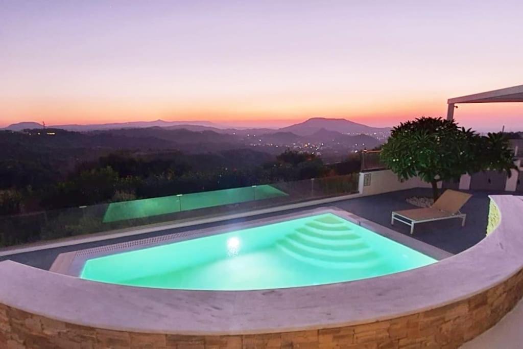 Villa Kalithea-hills With Pool For 8 Up To 12 In Rhodes Town